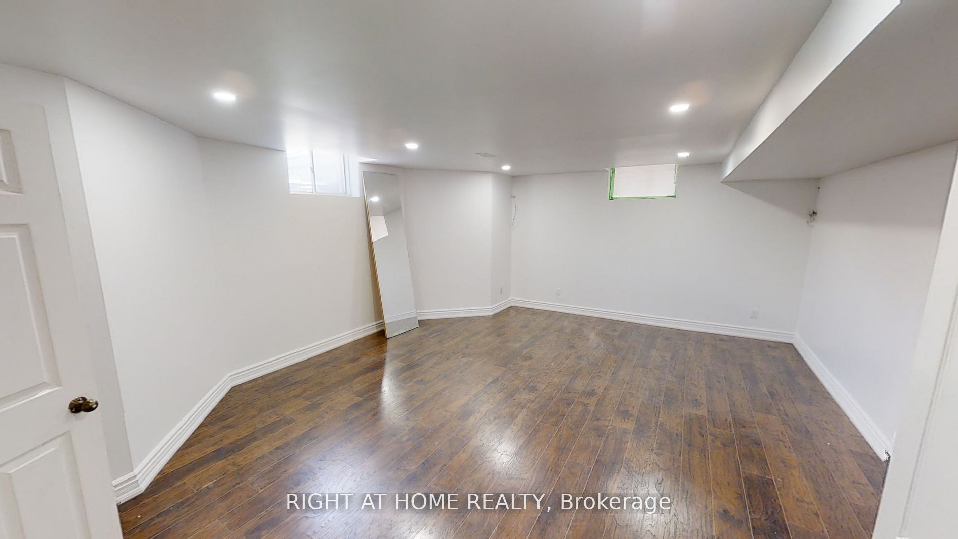 31 NORTHGATE Crescent E, Richmond Hill, ON L4B 2K8 photo 4