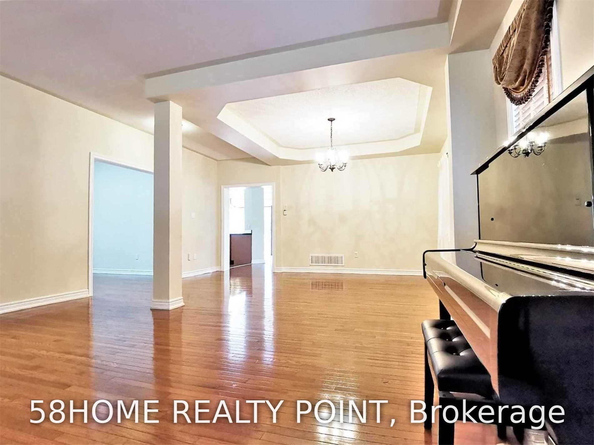 15 O'hara Crescent, Richmond Hill, ON L4E 4E1 photo 4