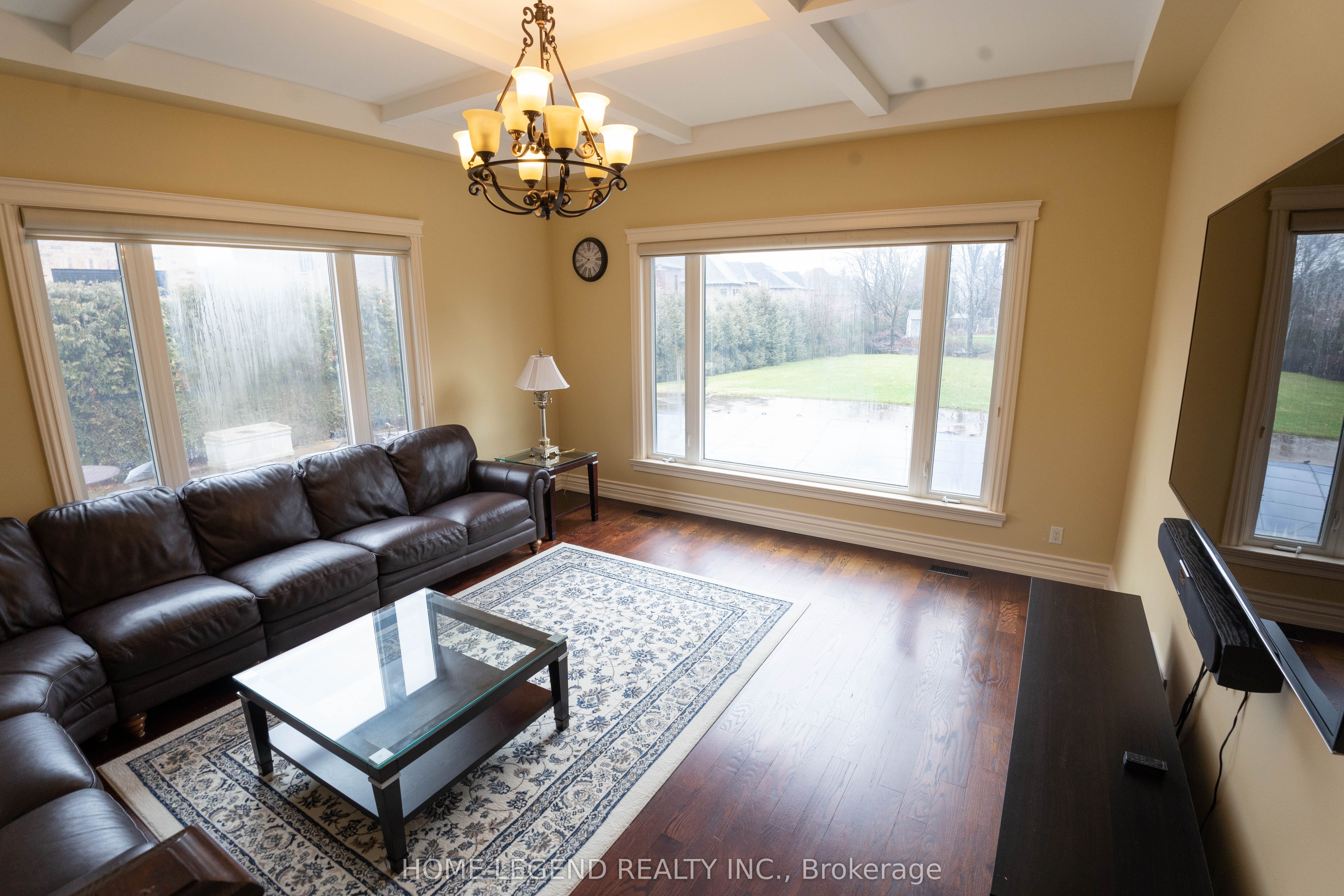 183 Mcclure Drive, King, ON L7B 1C1 photo 4