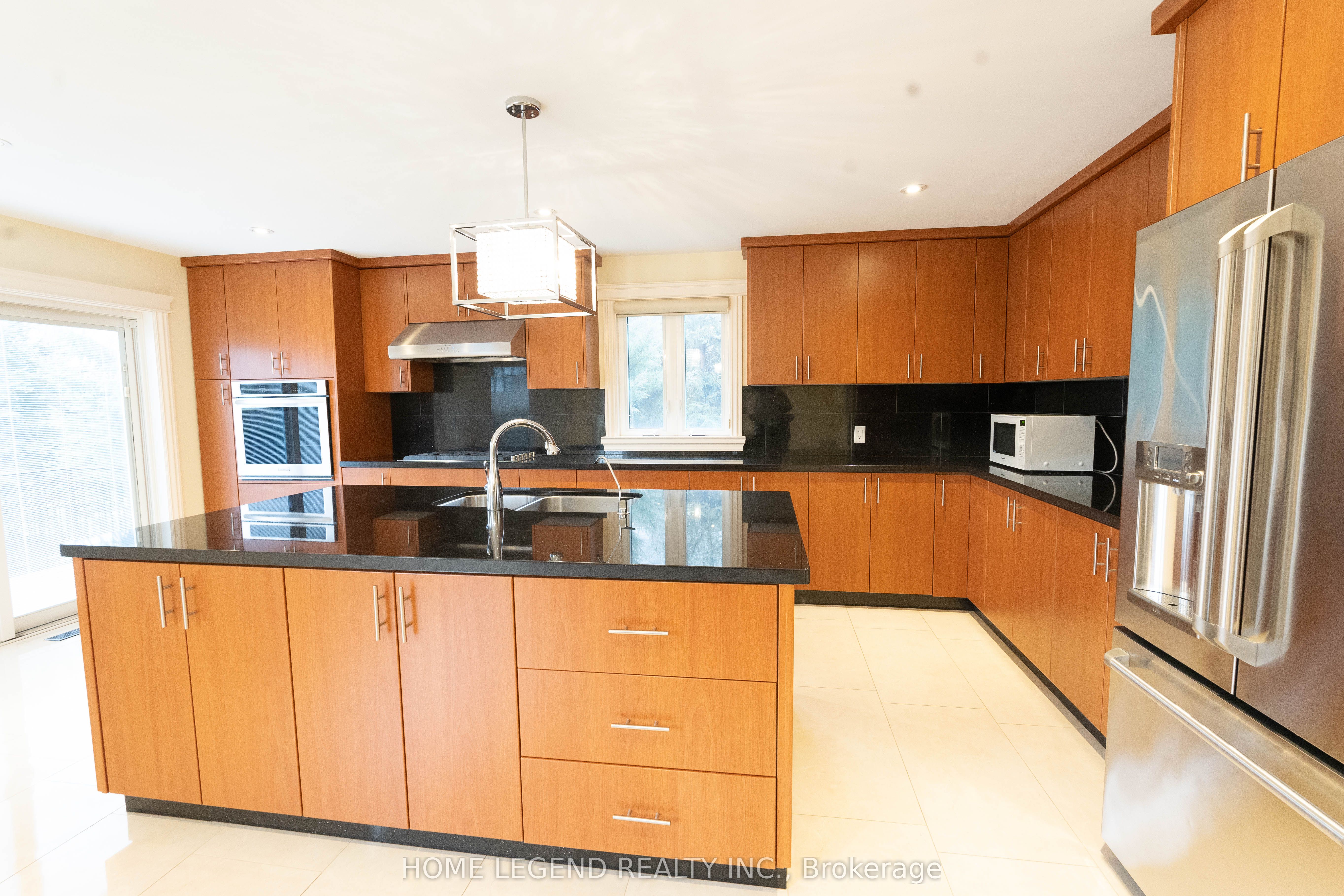 183 Mcclure Drive, King, ON L7B 1C1 photo 5