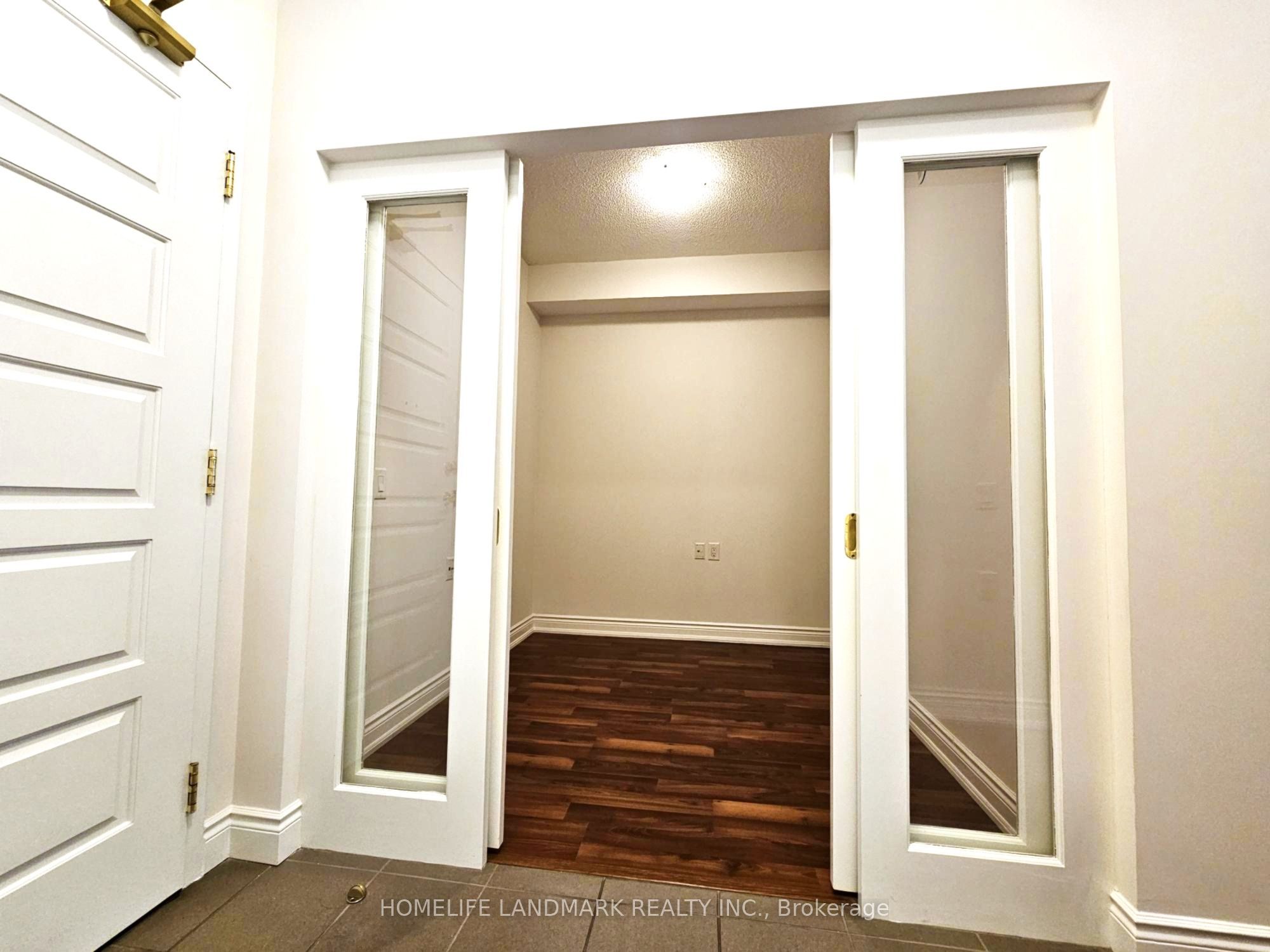 1 Sun Yat Sen Avenue, Markham, ON L3R 5K9