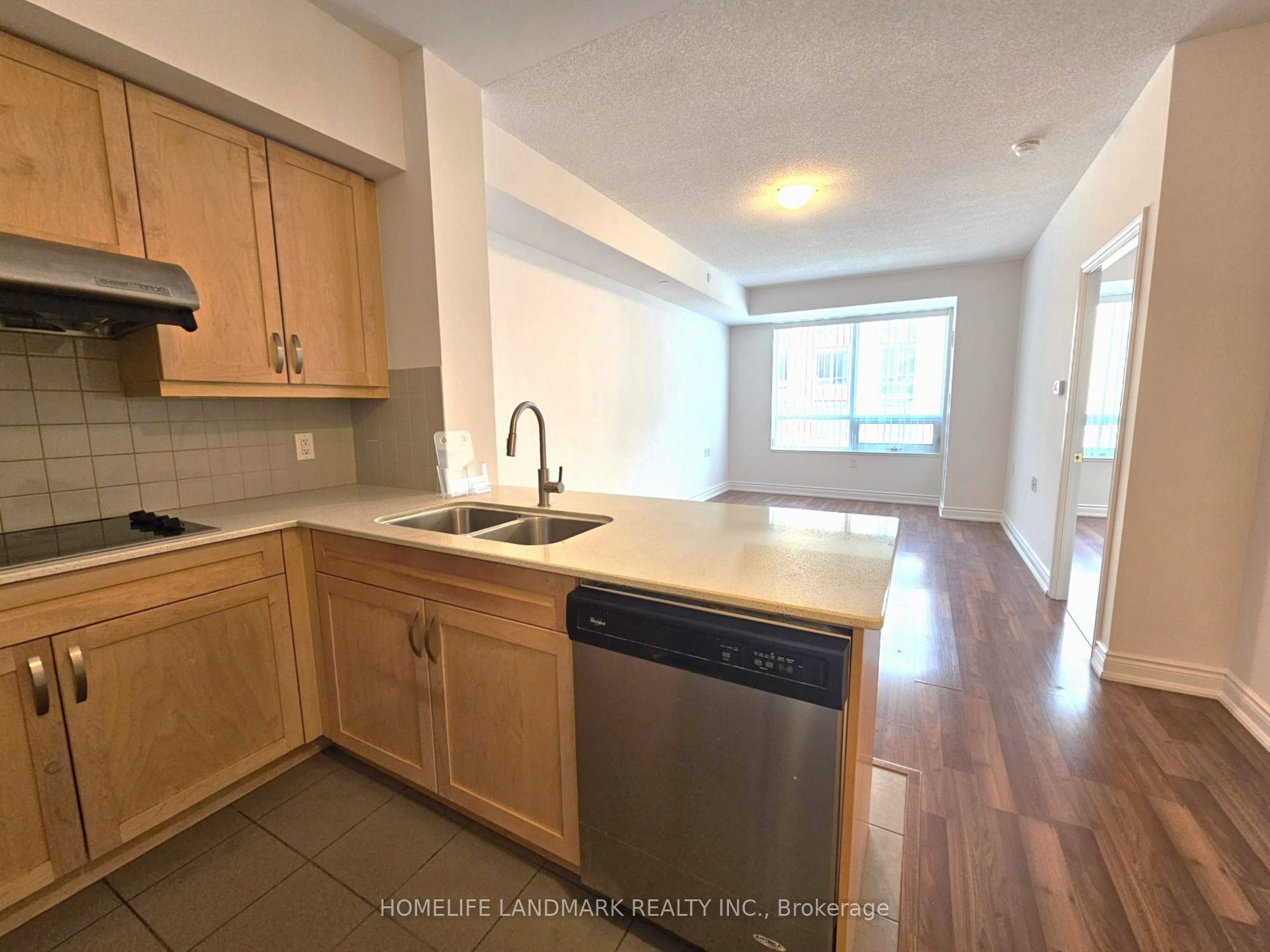 1 Sun Yat Sen Avenue, Markham, ON L3R 5K9 photo 3