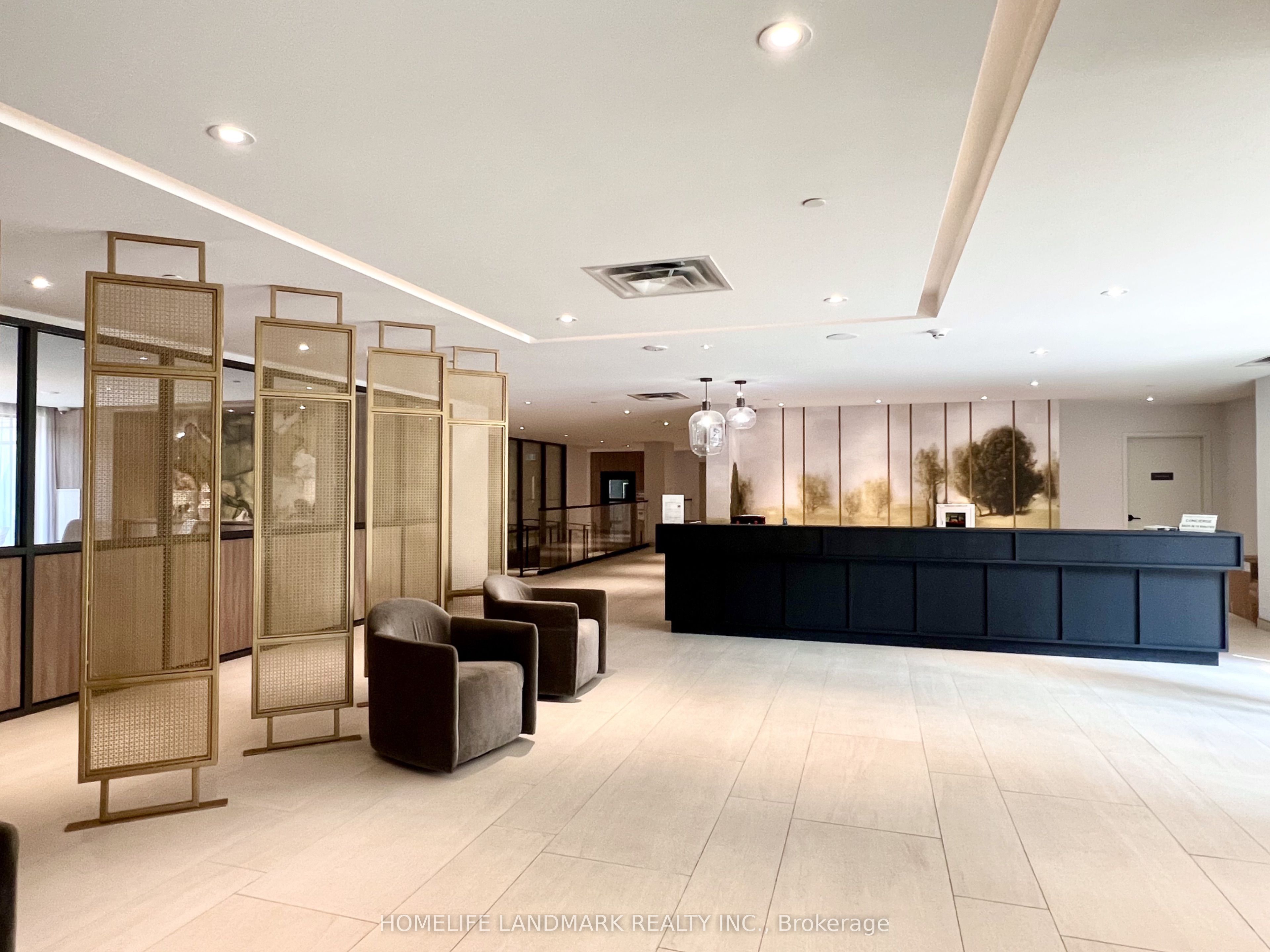 8 Beverley Glen Boulevard 605, Vaughan, ON L4J 0L5 photo 3