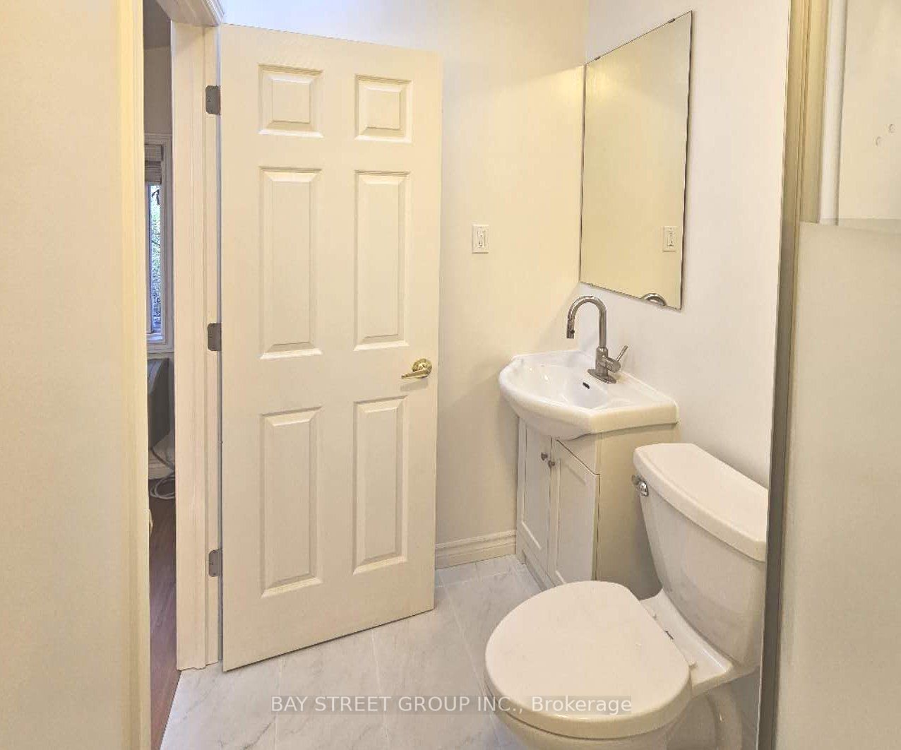 36 Grandview Avenue N-Side, Markham, ON L3T 1H2 photo 4