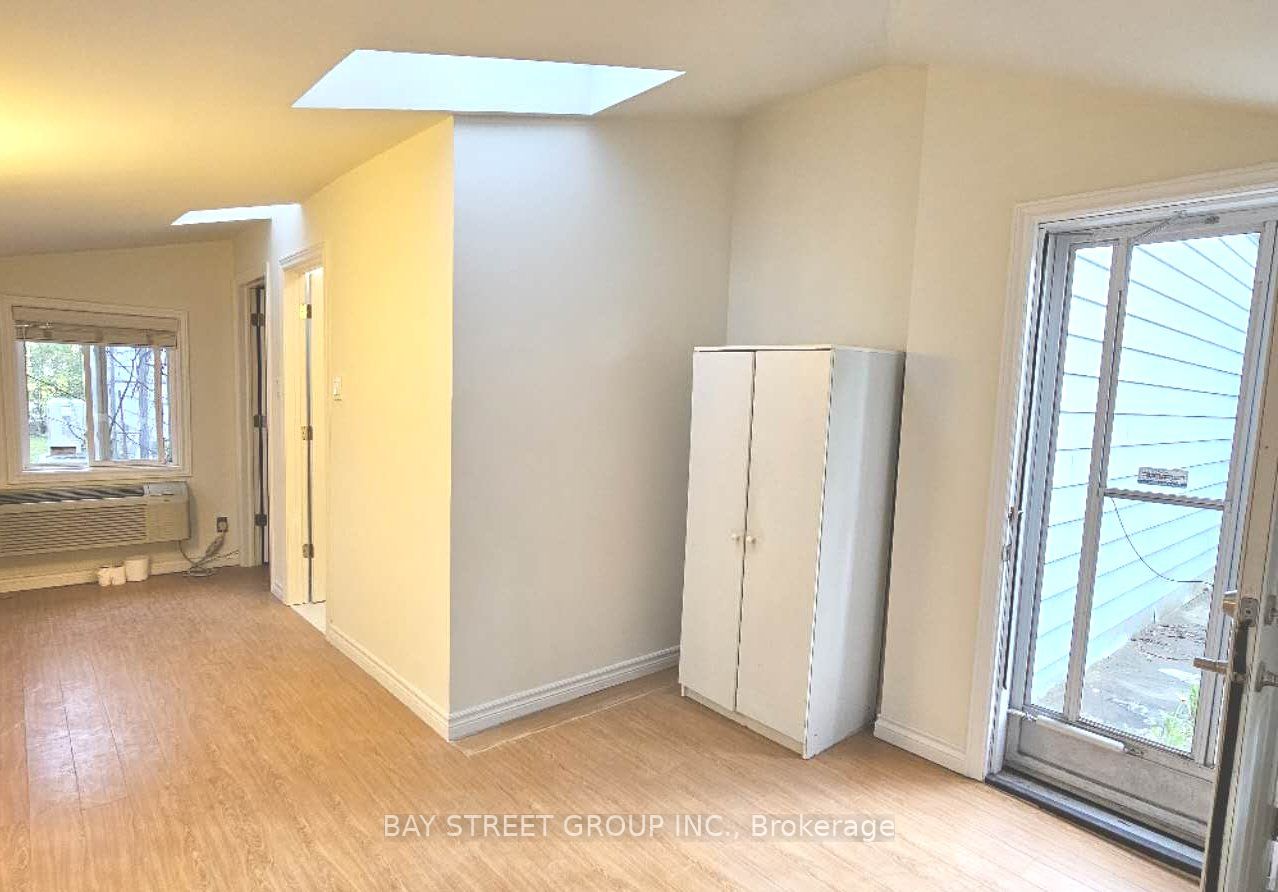 36 Grandview Avenue N-Side, Markham, ON L3T 1H2 photo 5