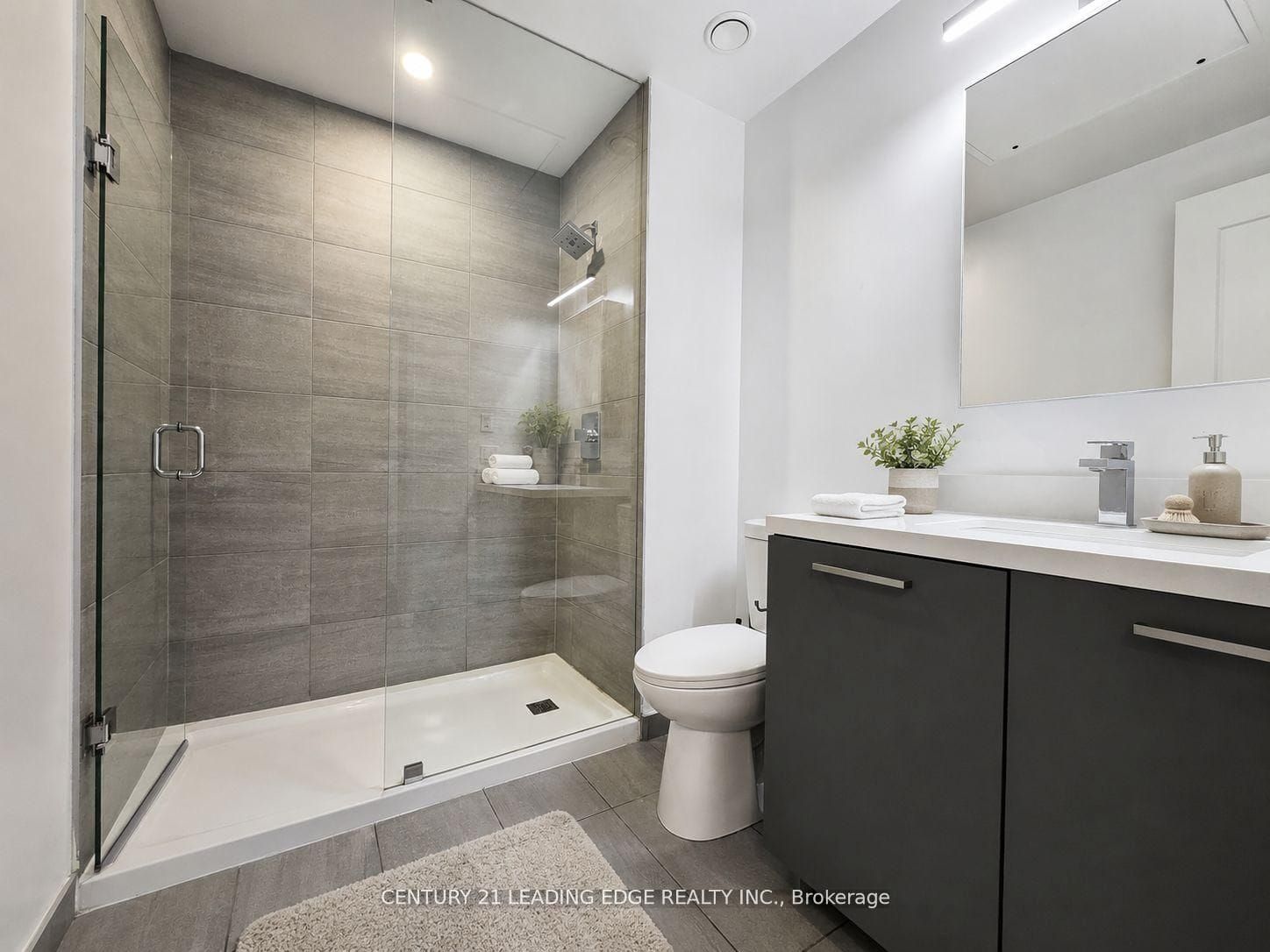 38 Gandhi Lane 1811, Markham, ON L3T 0G8 photo 4