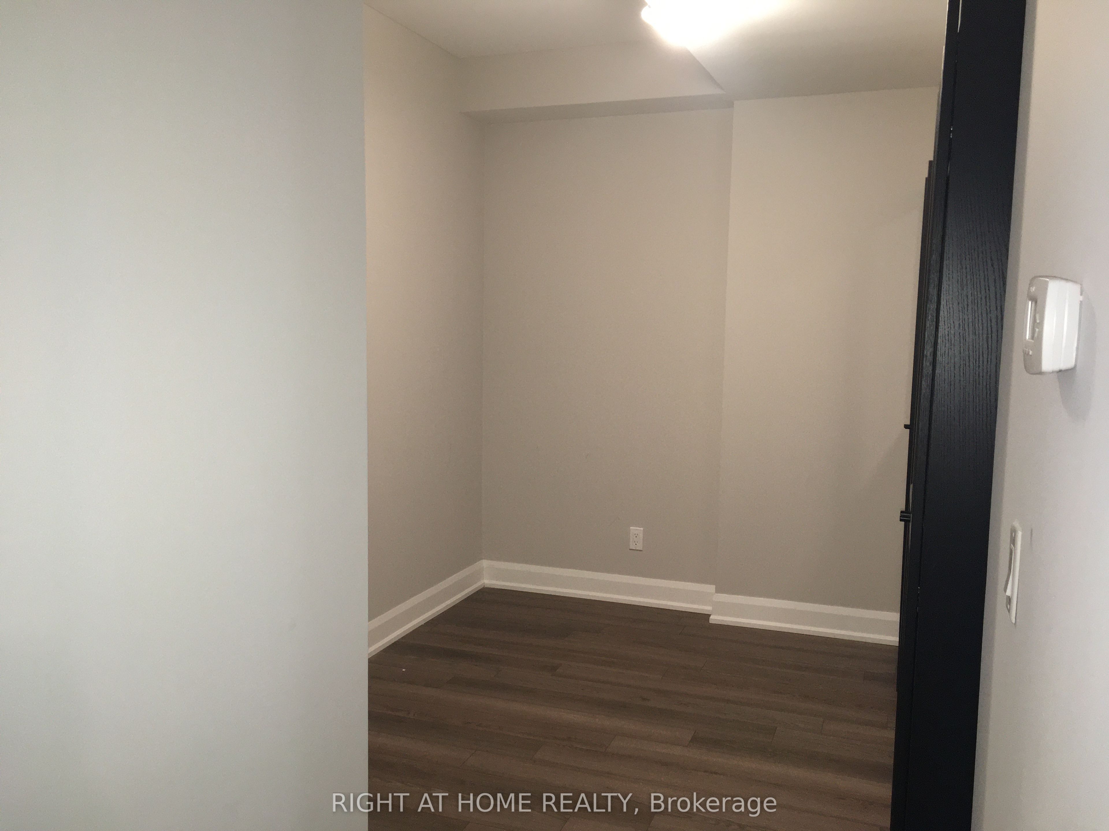 2910 Highway No, 7 Road W 312, Vaughan, ON L4K 0H8 photo 5
