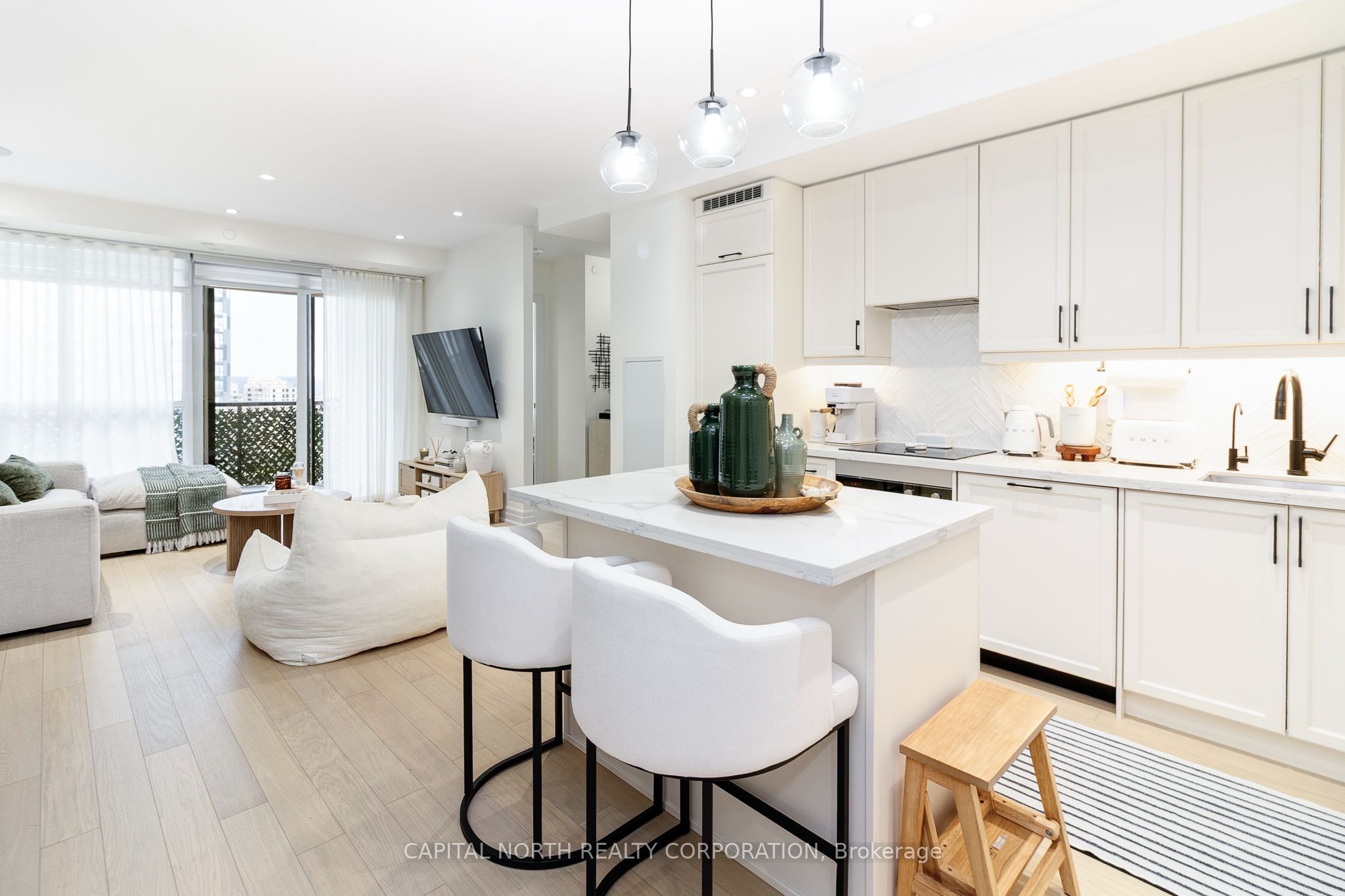 9075 Jane Street 2102, Vaughan, ON L4K 0L7 photo 4