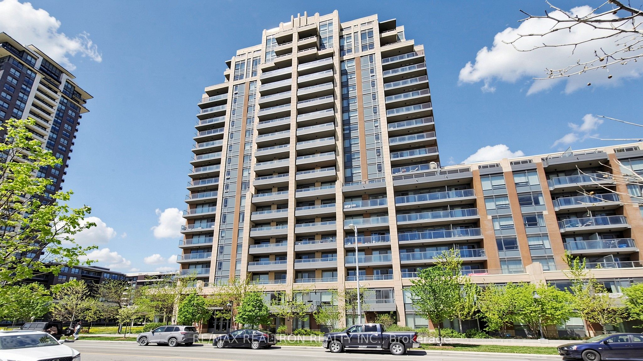 18 Uptown Drive 102, Markham, ON L3R 5M5 photo 2