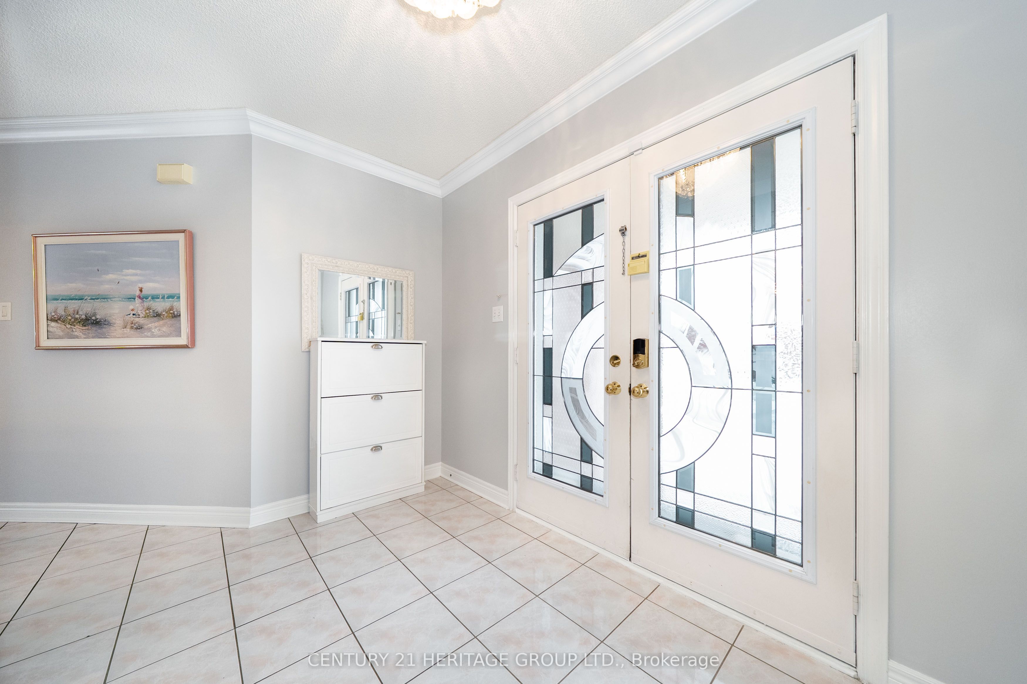 2211 Old Rutherford Road, Vaughan, ON L6A 1Z7 photo 2