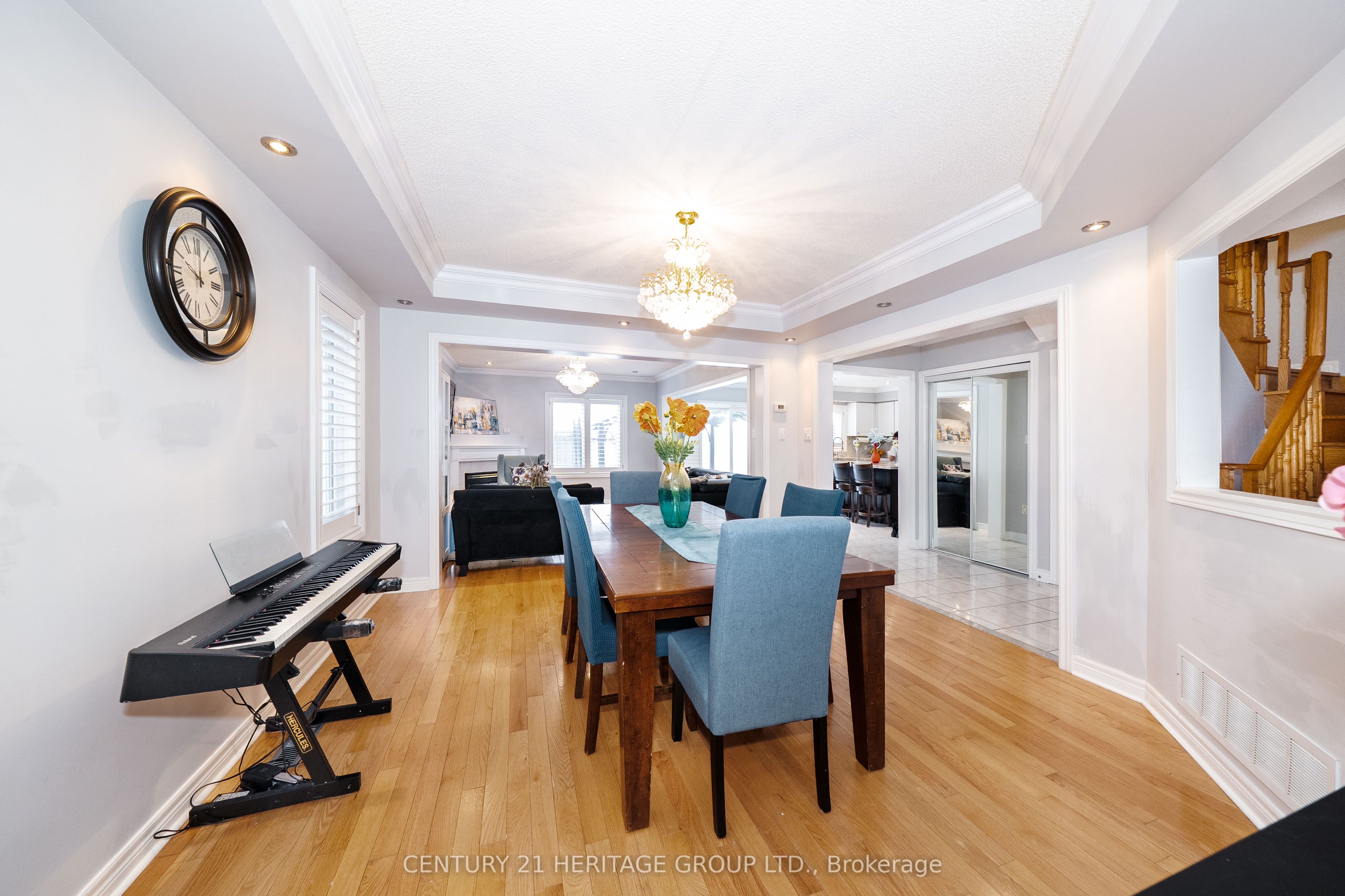 2211 Old Rutherford Road, Vaughan, ON L6A 1Z7 photo 3