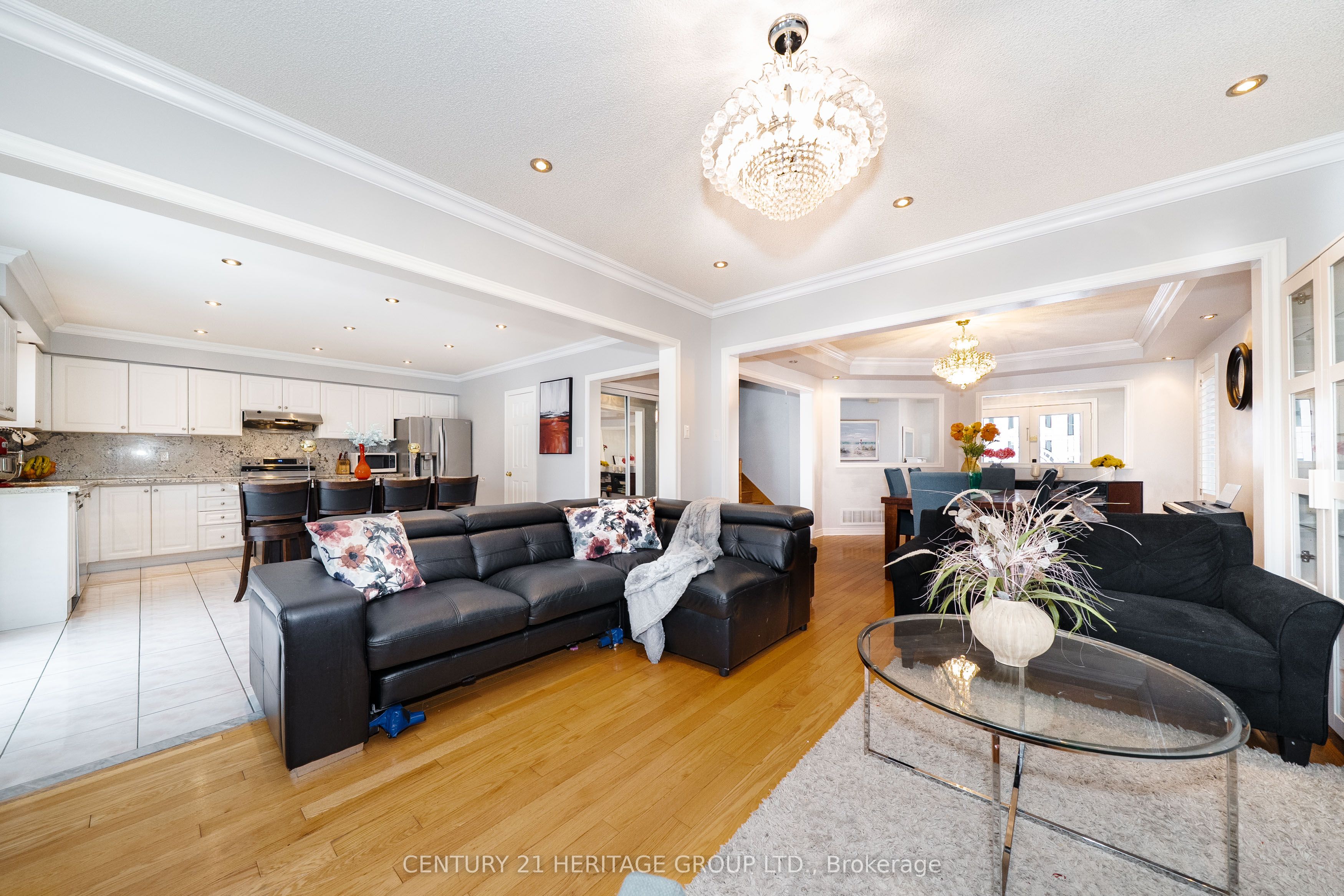 2211 Old Rutherford Road, Vaughan, ON L6A 1Z7 photo 5