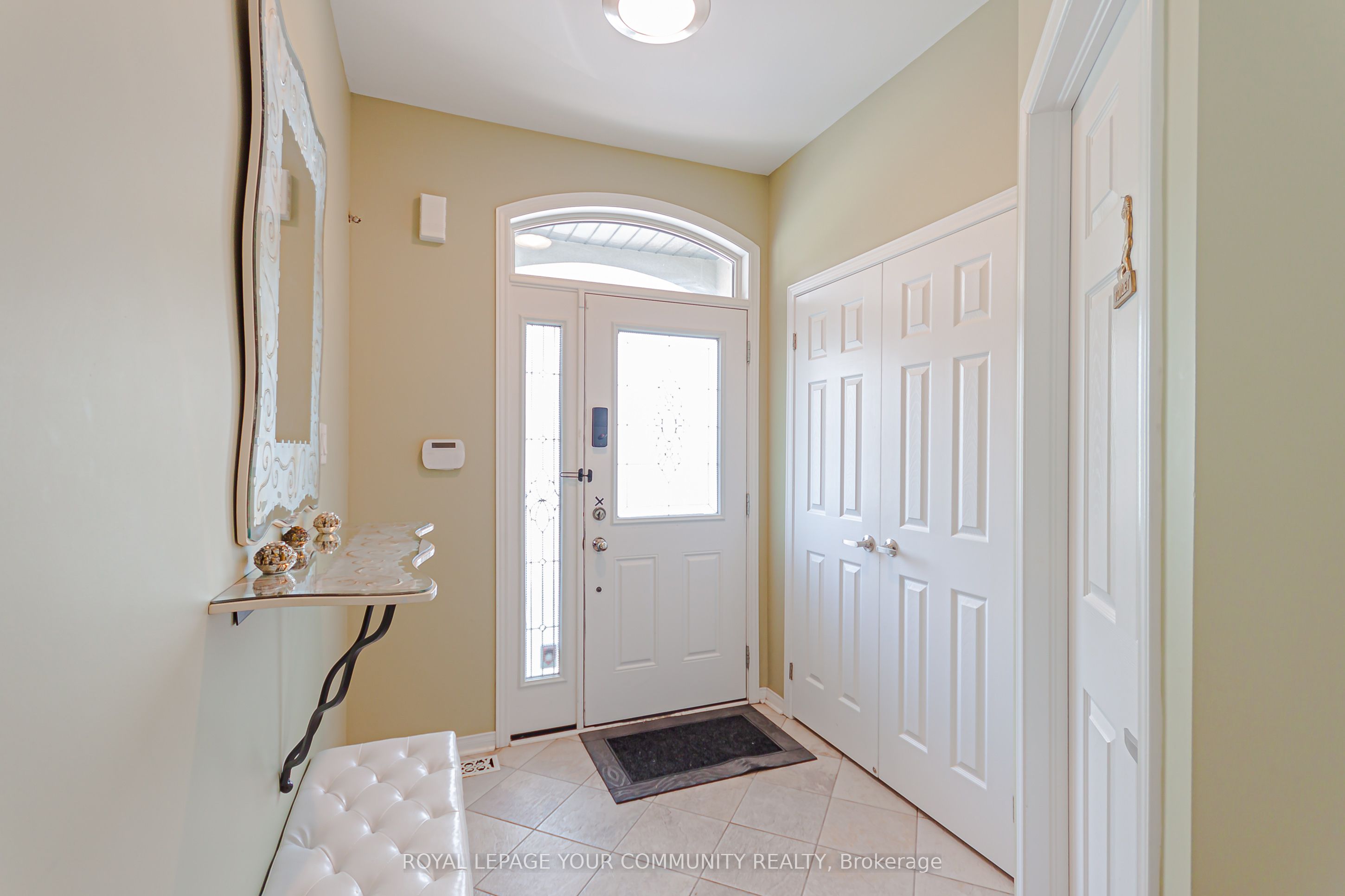30 Spruce Pine Crescent, Vaughan, ON L6A 4T3 photo 3