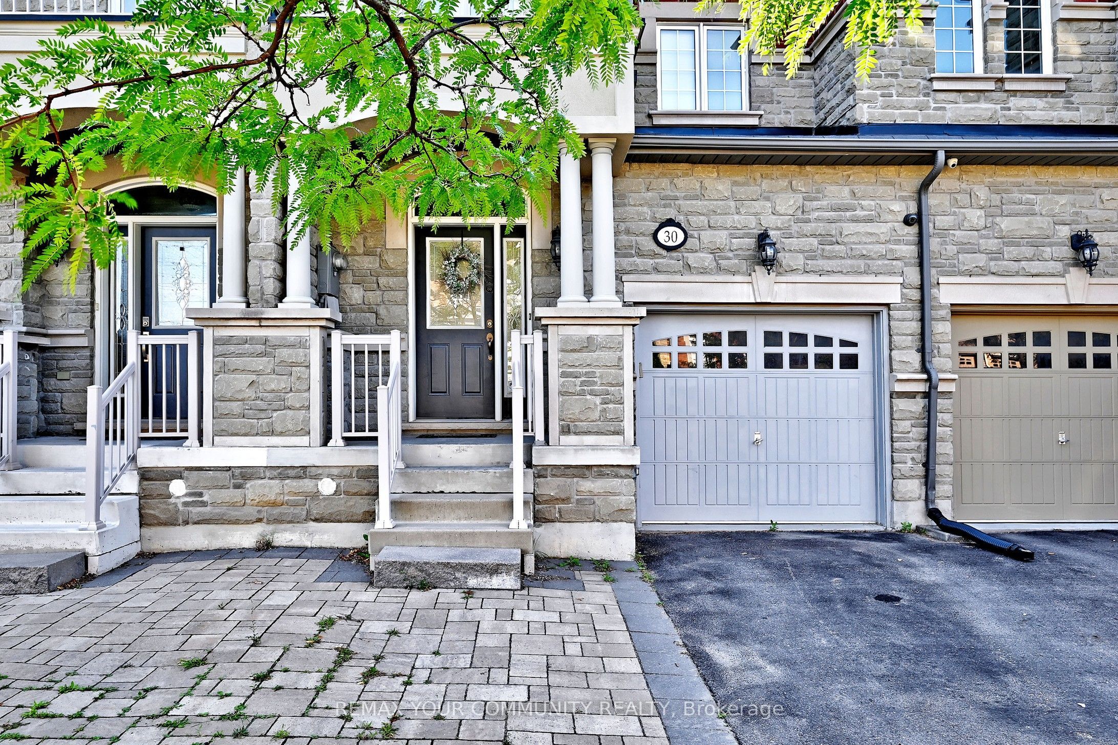 30 Spruce Pine Crescent, Vaughan, ON L6A 4T3 photo 4