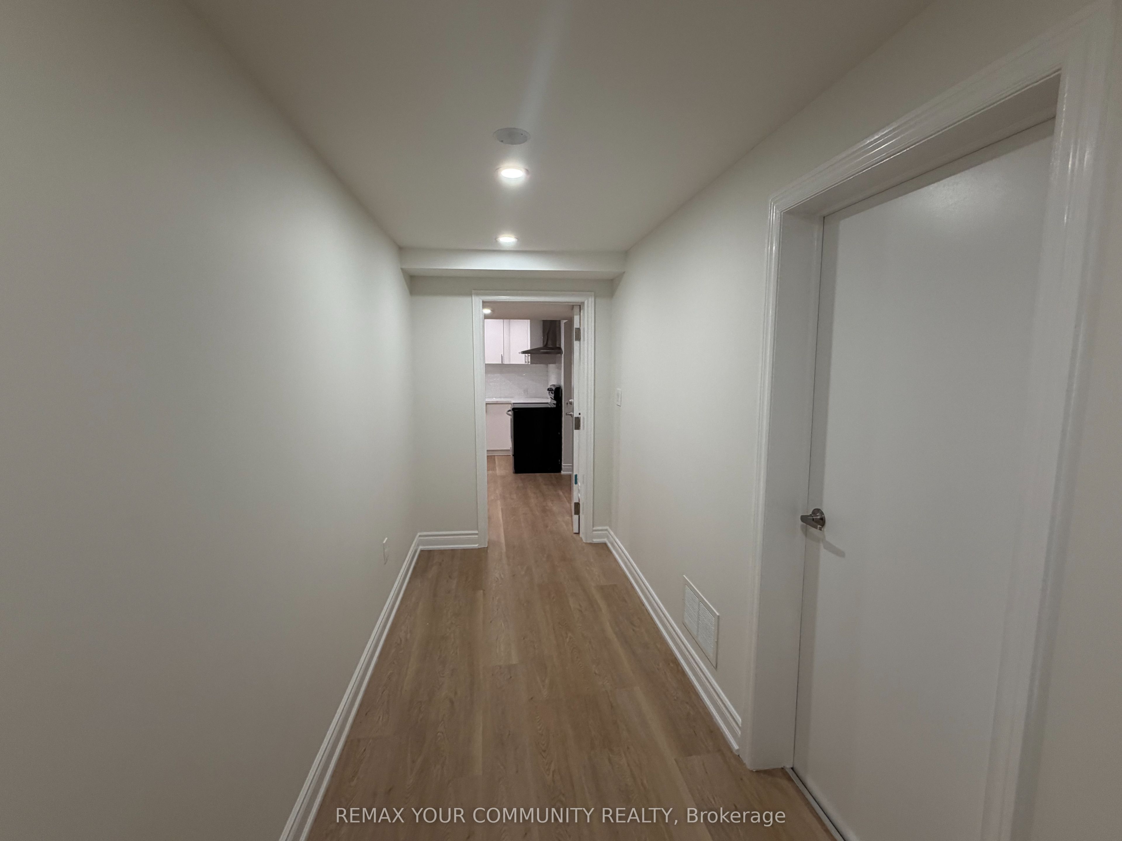 414 Wycliffe Avenue, Vaughan, ON L4L 3P4 photo 5