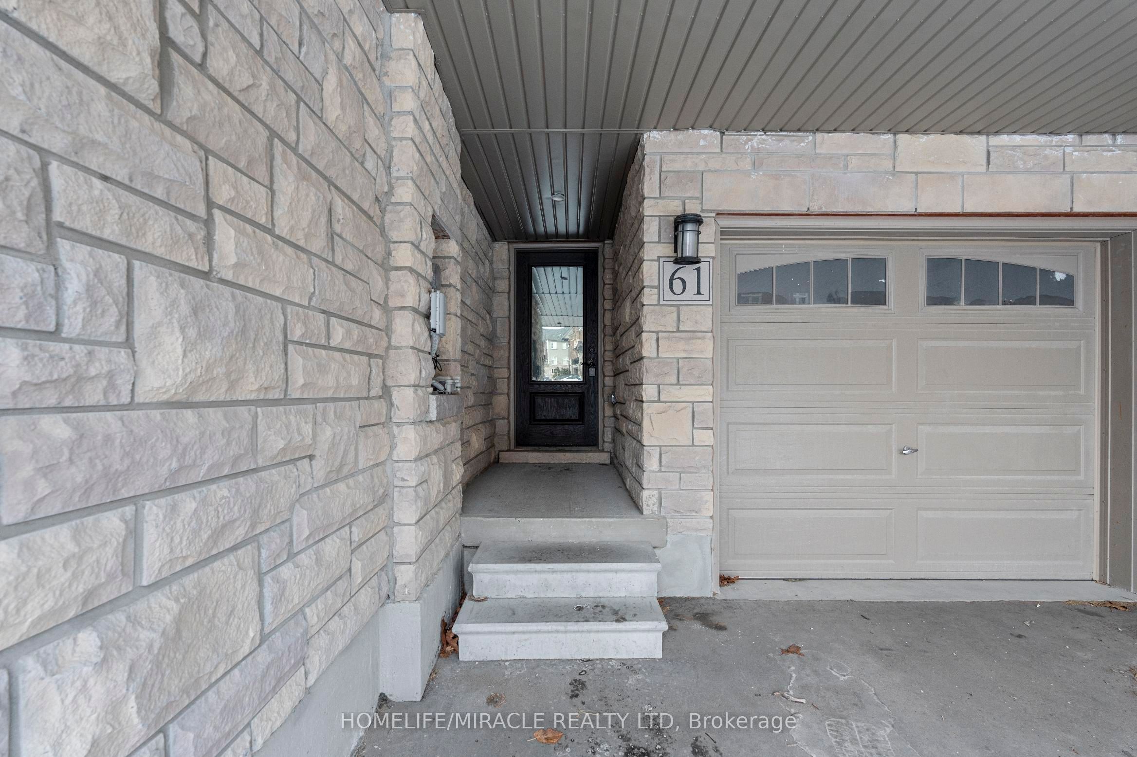 61 Yorkton Boulevard, Markham, ON L6C 0Y8 photo 2
