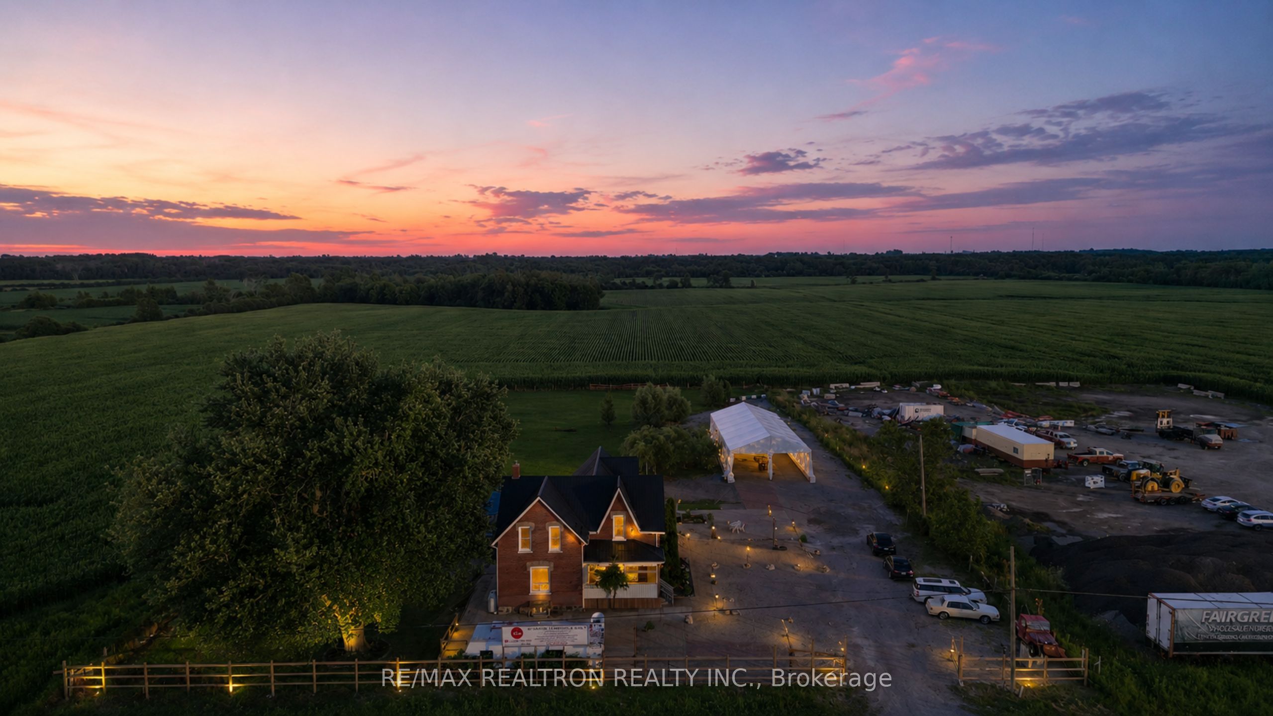27453 Highway 48, Georgina, ON L0E 1R0 photo 2