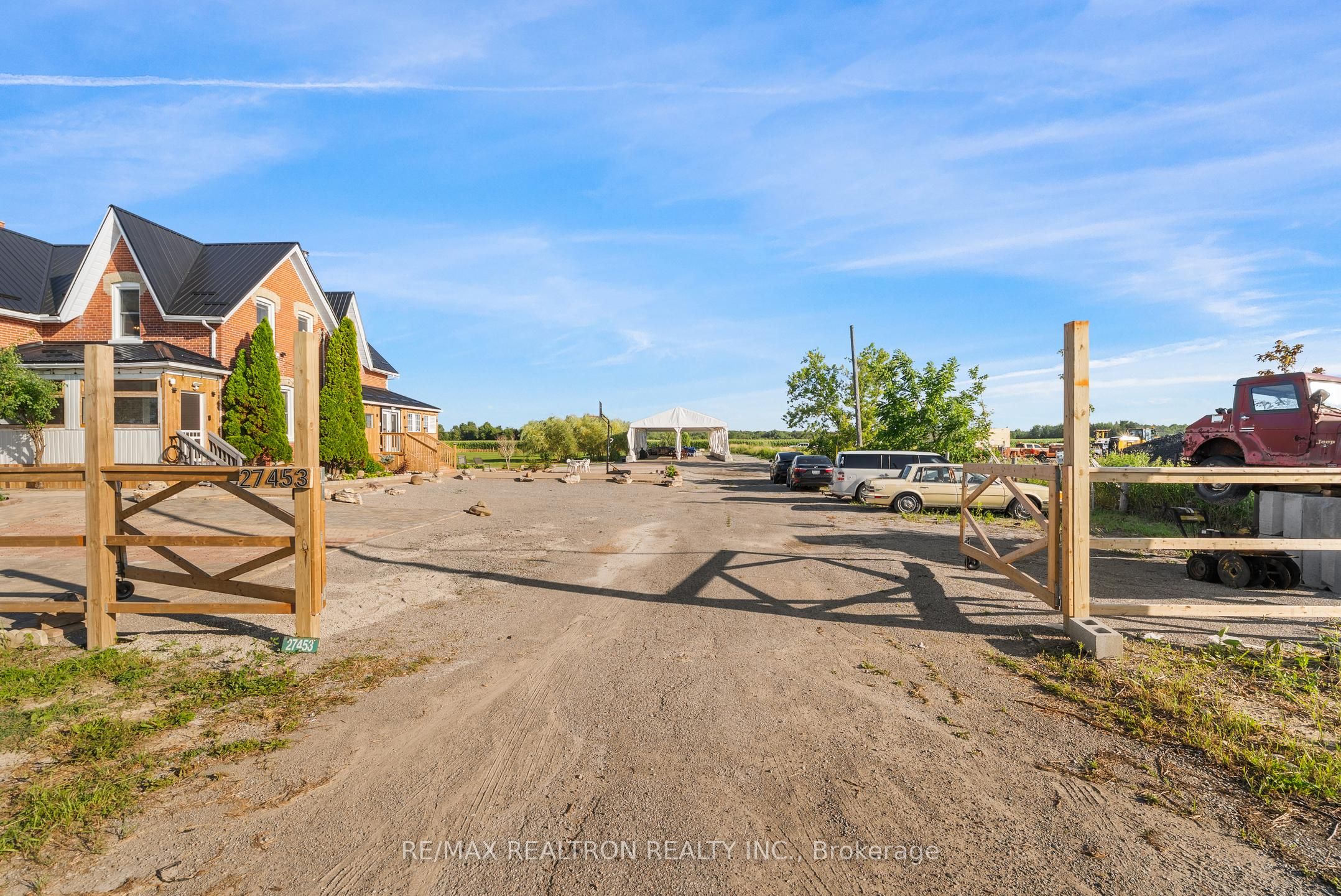 27453 Highway 48, Georgina, ON L0E 1R0 photo 5