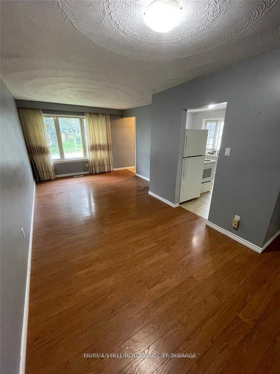 124 Septonne Avenue Main, Newmarket, ON L3Y 2W3 photo 4