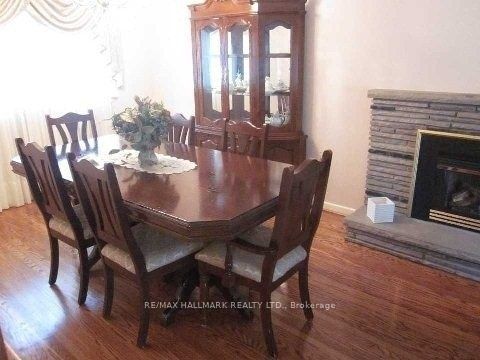 169 Trayborn Drive, Richmond Hill, ON L4C 4K9 photo 5