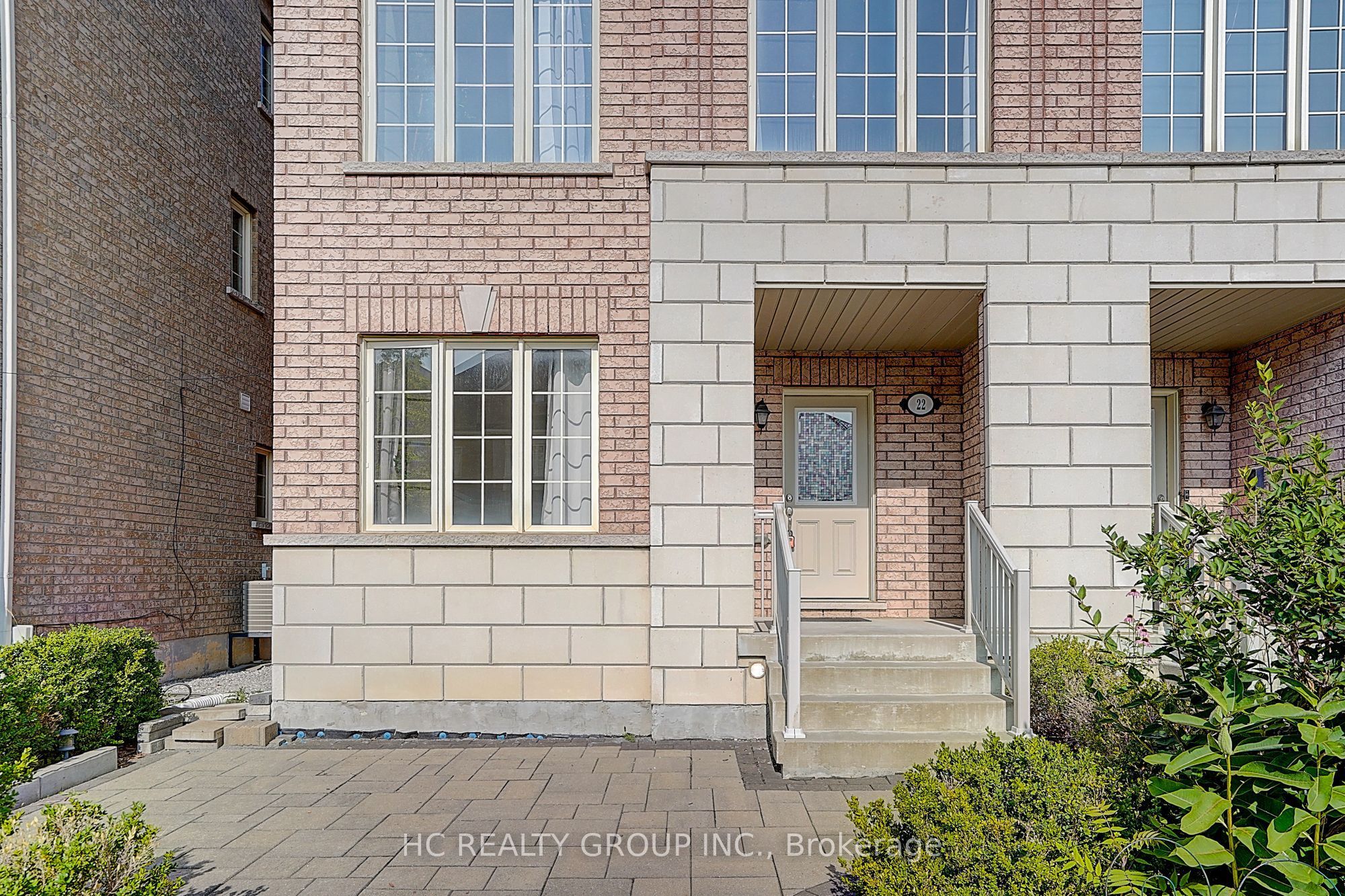 22 Toulouse Court, Markham, ON L6B 1J5 photo 2