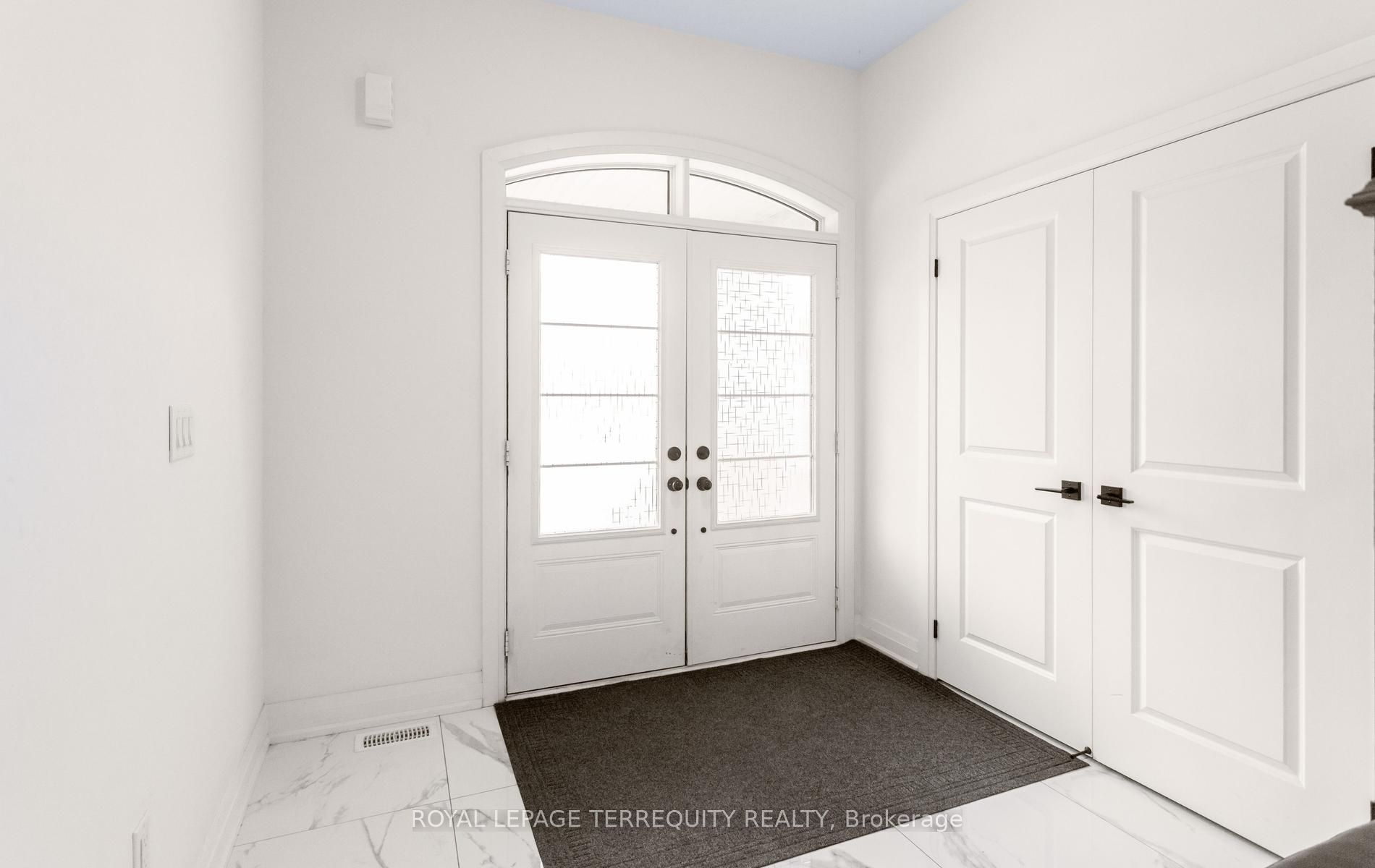 242 Factor Street, Vaughan, ON L4H 5C1 photo 4