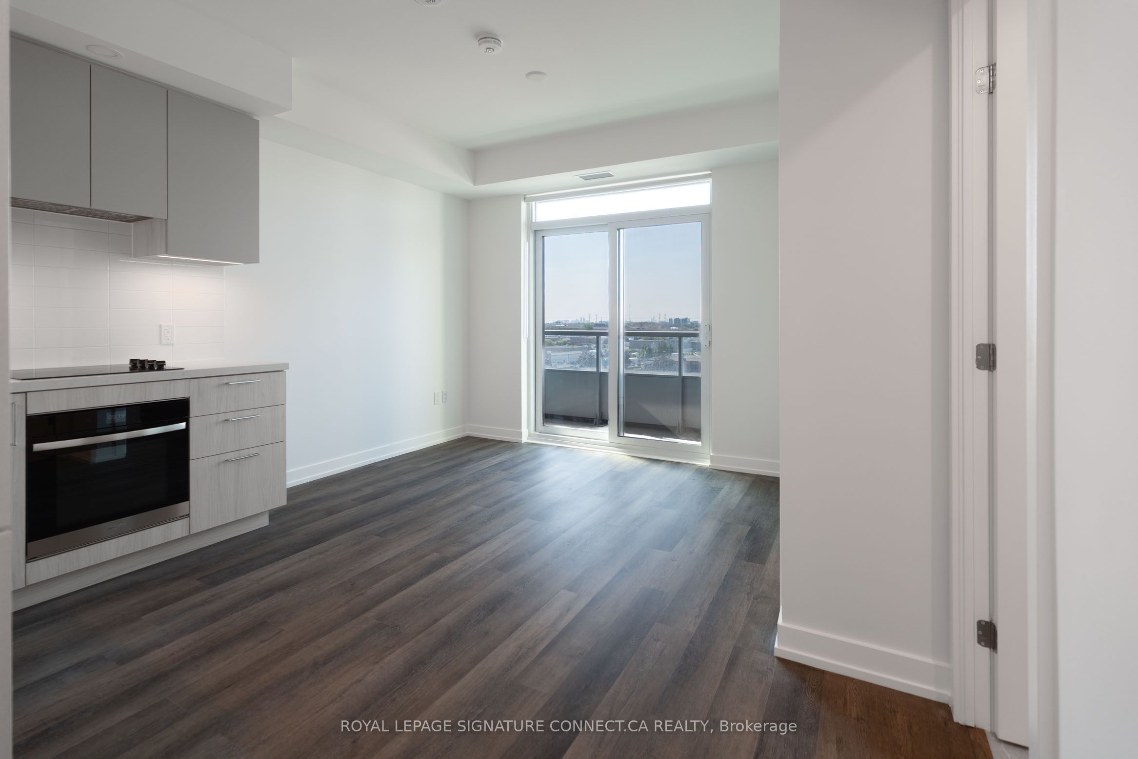2851 Hwy 7 601, Vaughan, ON L4K 1W2 photo 5
