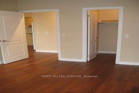 50 Disera Drive 116, Vaughan, ON L4J 9E9 photo 3