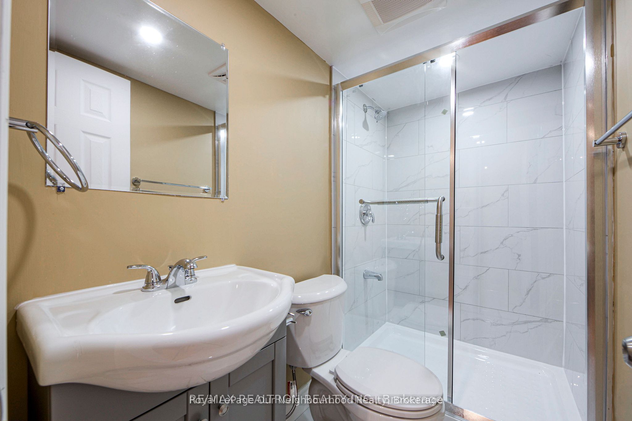 269 Treasure Road BSMT, Vaughan, ON L6A 3K8 photo 3