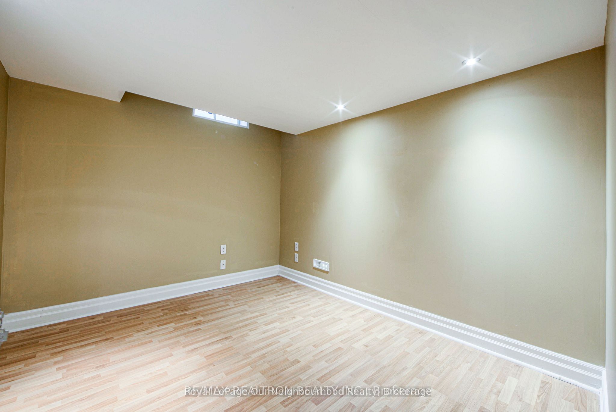 269 Treasure Road BSMT, Vaughan, ON L6A 3K8 photo 5