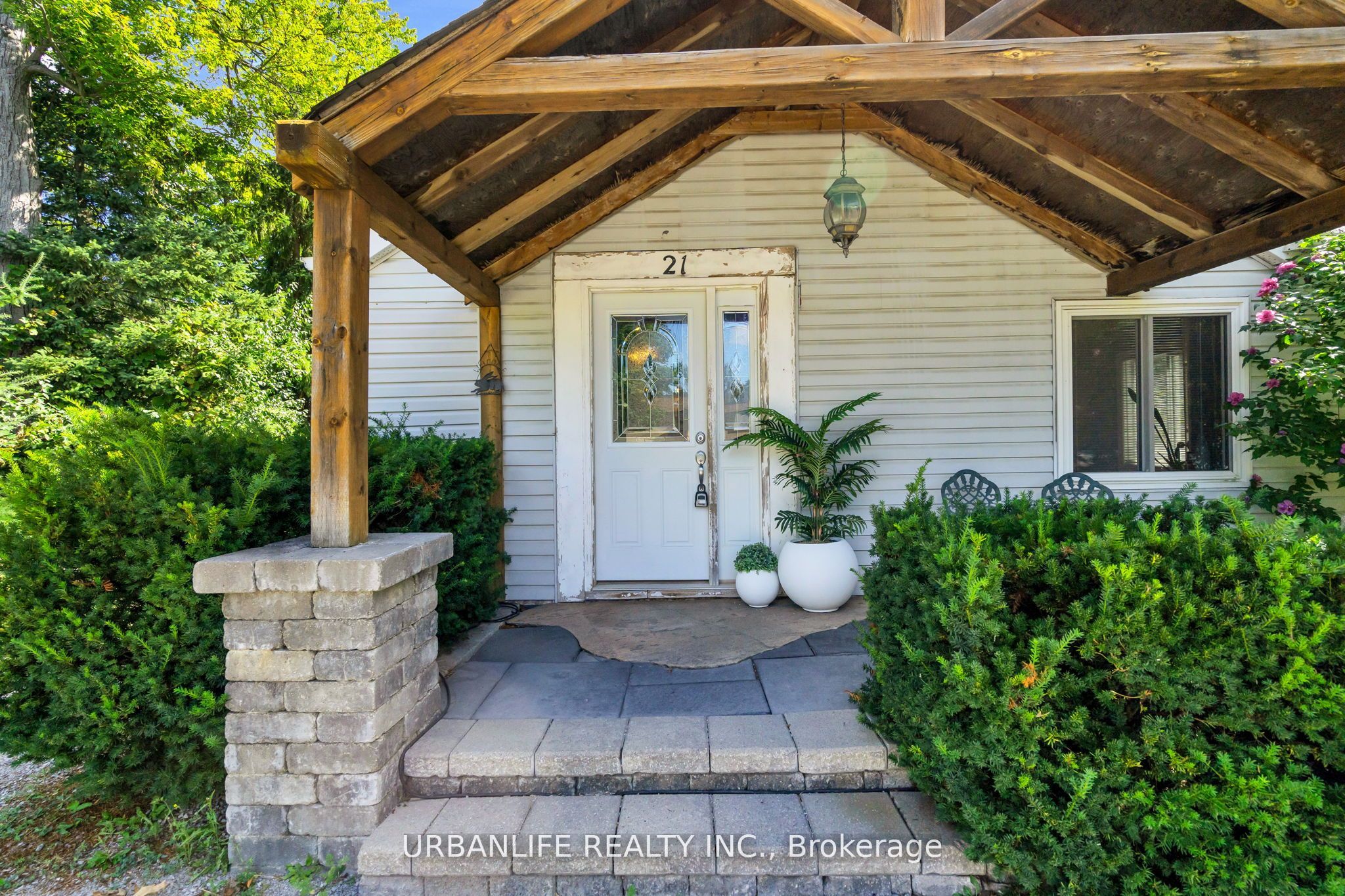 21 Oak Avenue, East Gwillimbury, ON L9N 1A6 photo 3
