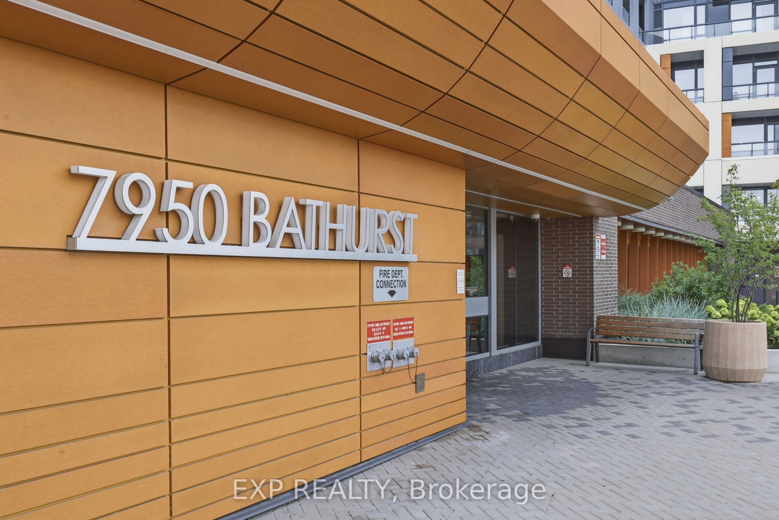7950 Bathurst Street 625, Vaughan, ON L4J 0L4 photo 4
