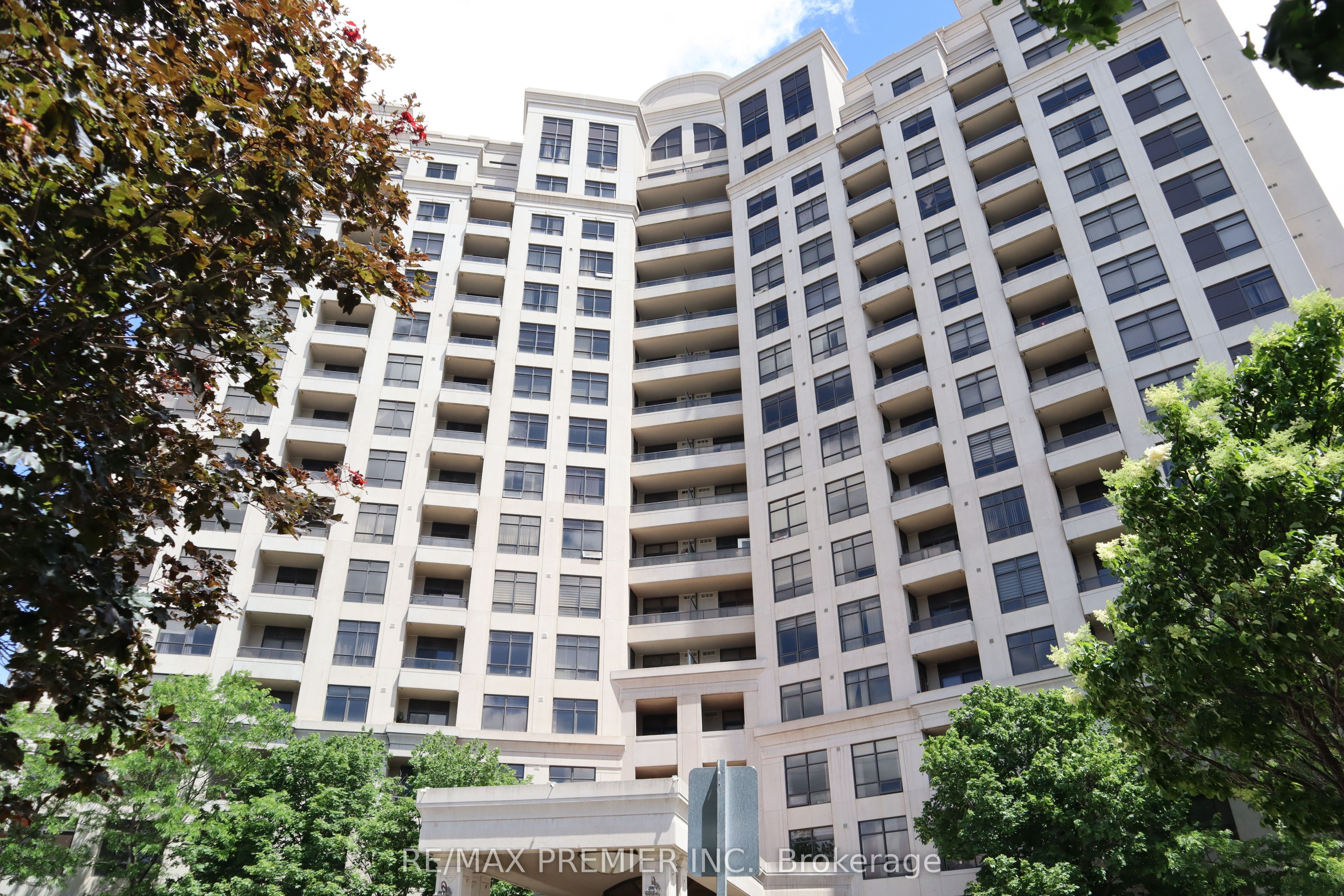 9225 Jane Street 1506, Vaughan, ON L6A 0J7 photo 2