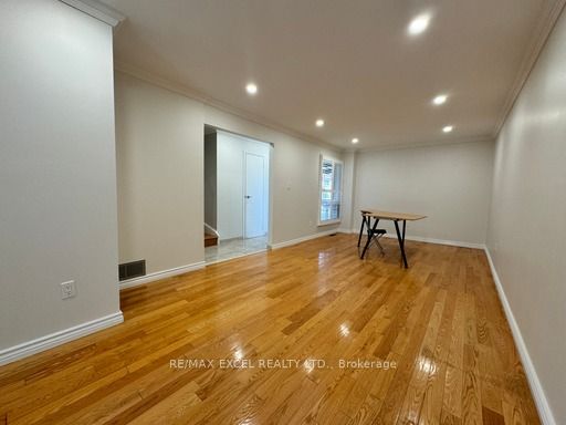 27 Manston Crescent, Markham, ON L3R 7A5 photo 4