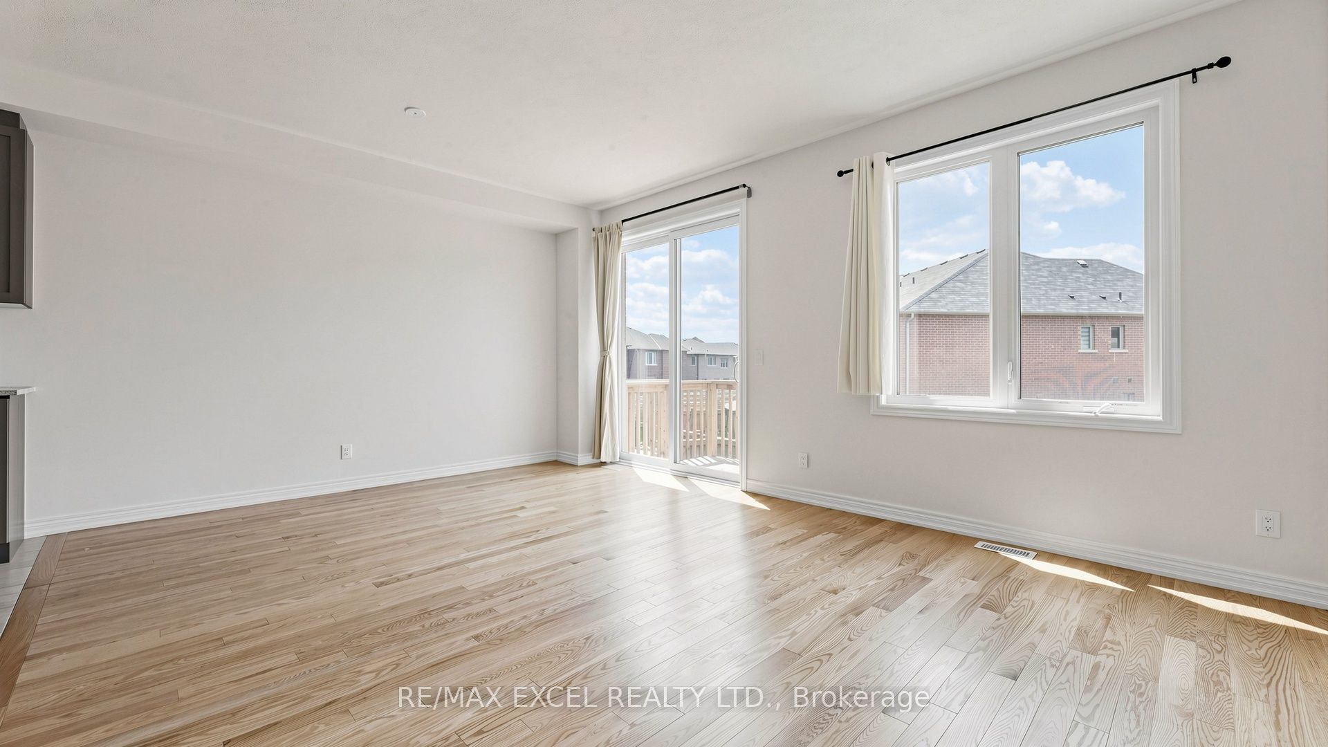 133 Lageer Drive, Whitchurch-Stouffville, ON L4A 4V2 photo 2