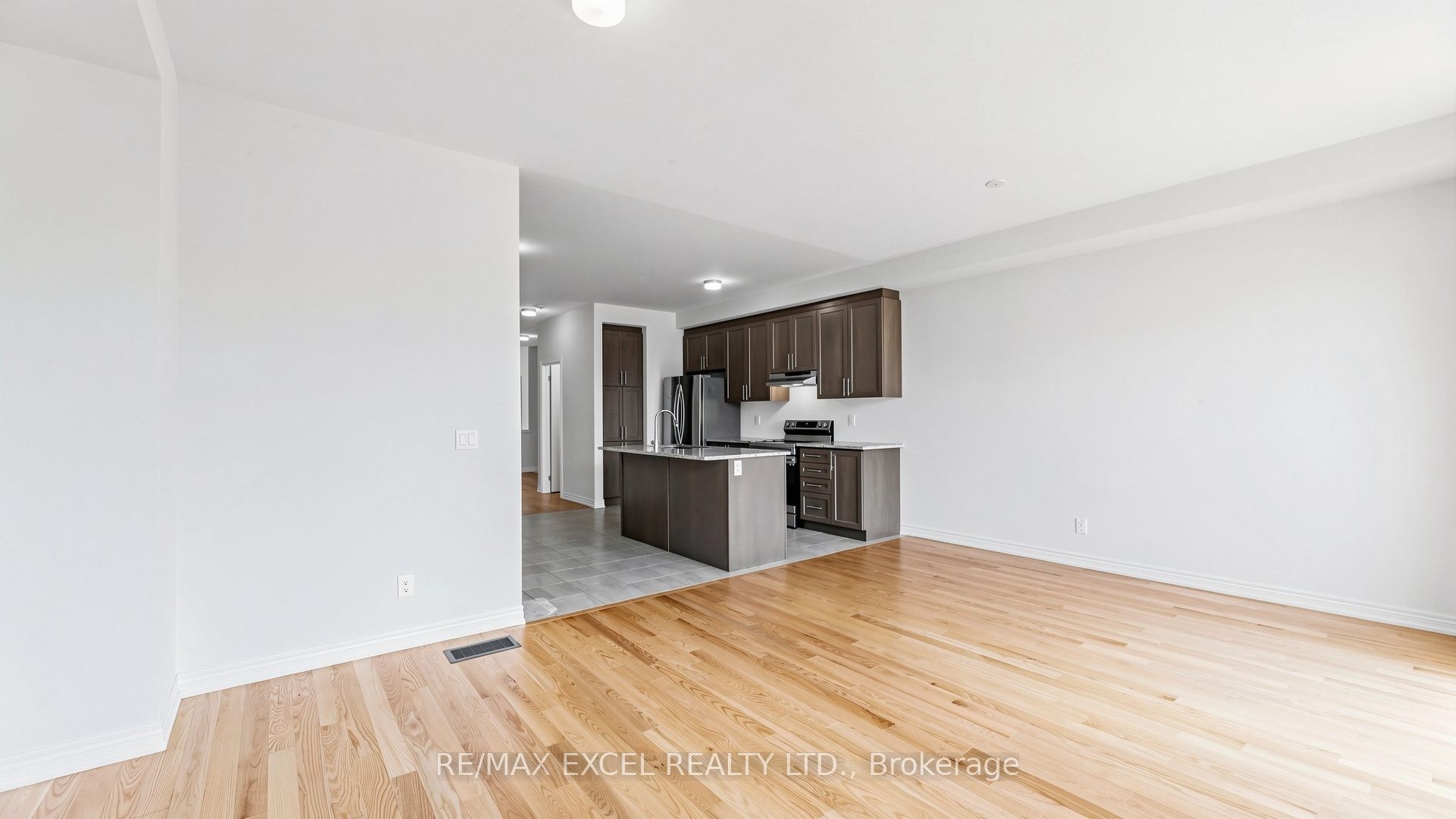 133 Lageer Drive, Whitchurch-Stouffville, ON L4A 4V2 photo 5