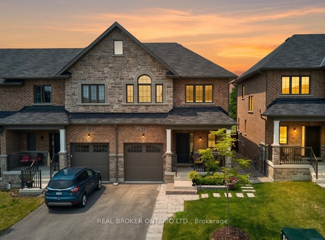 31 Gord Matthews Way, Uxbridge, ON L9P 0E9 photo 2