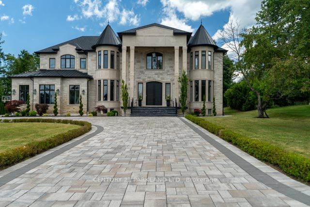 12 Hollywood Crescent, King, ON L0G 1N0