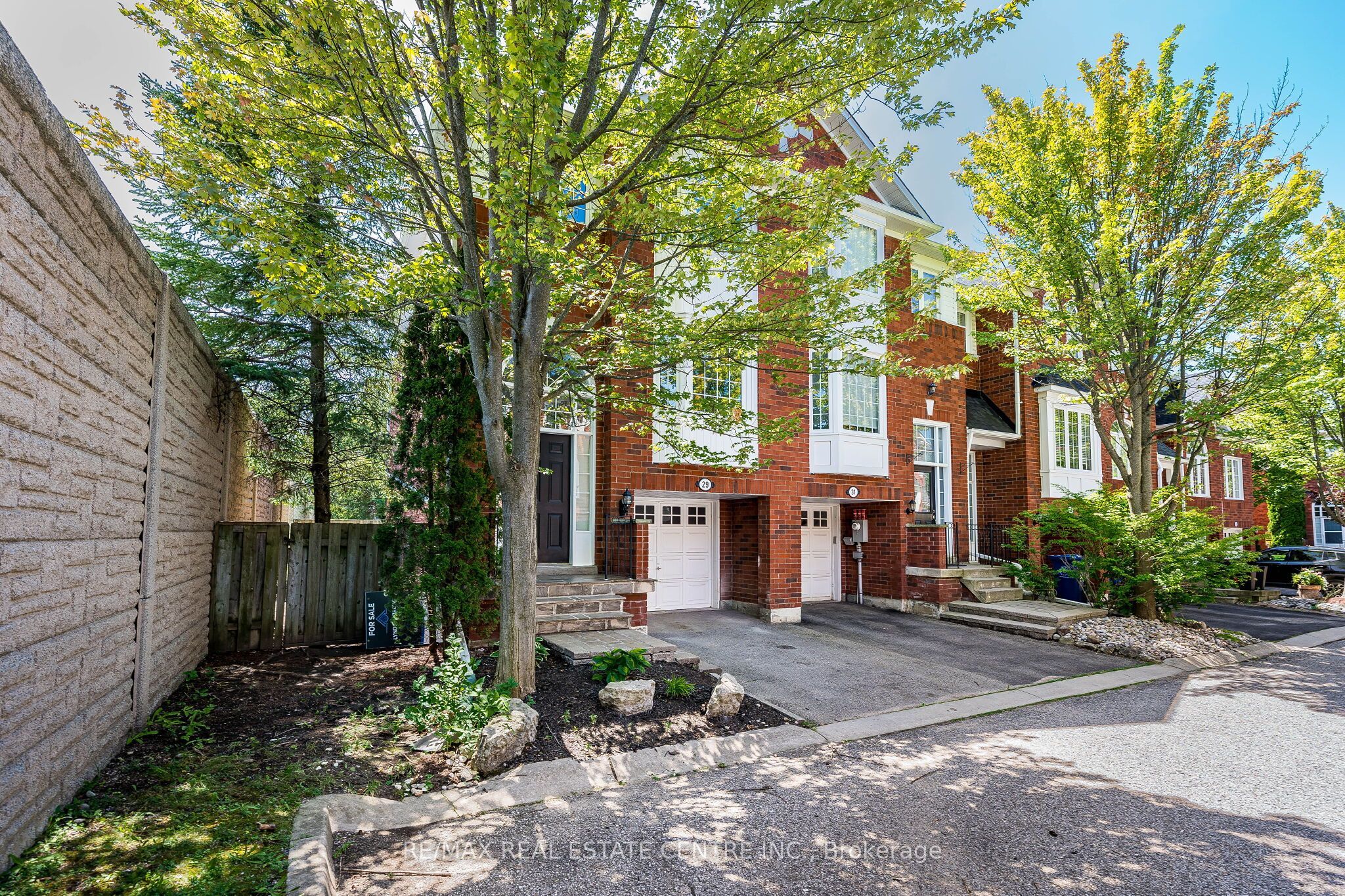 29 Mosaics Avenue, Aurora, ON L4G 7L5 photo 3