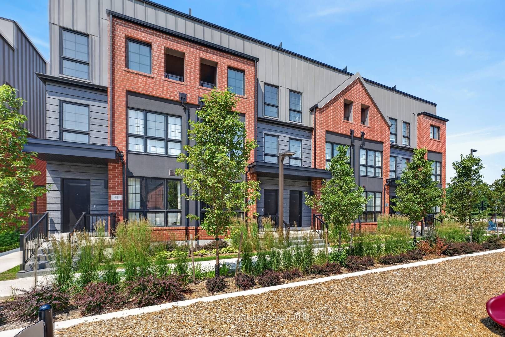 52 Burleigh Mews, Vaughan, ON L4J 8A2 photo 3