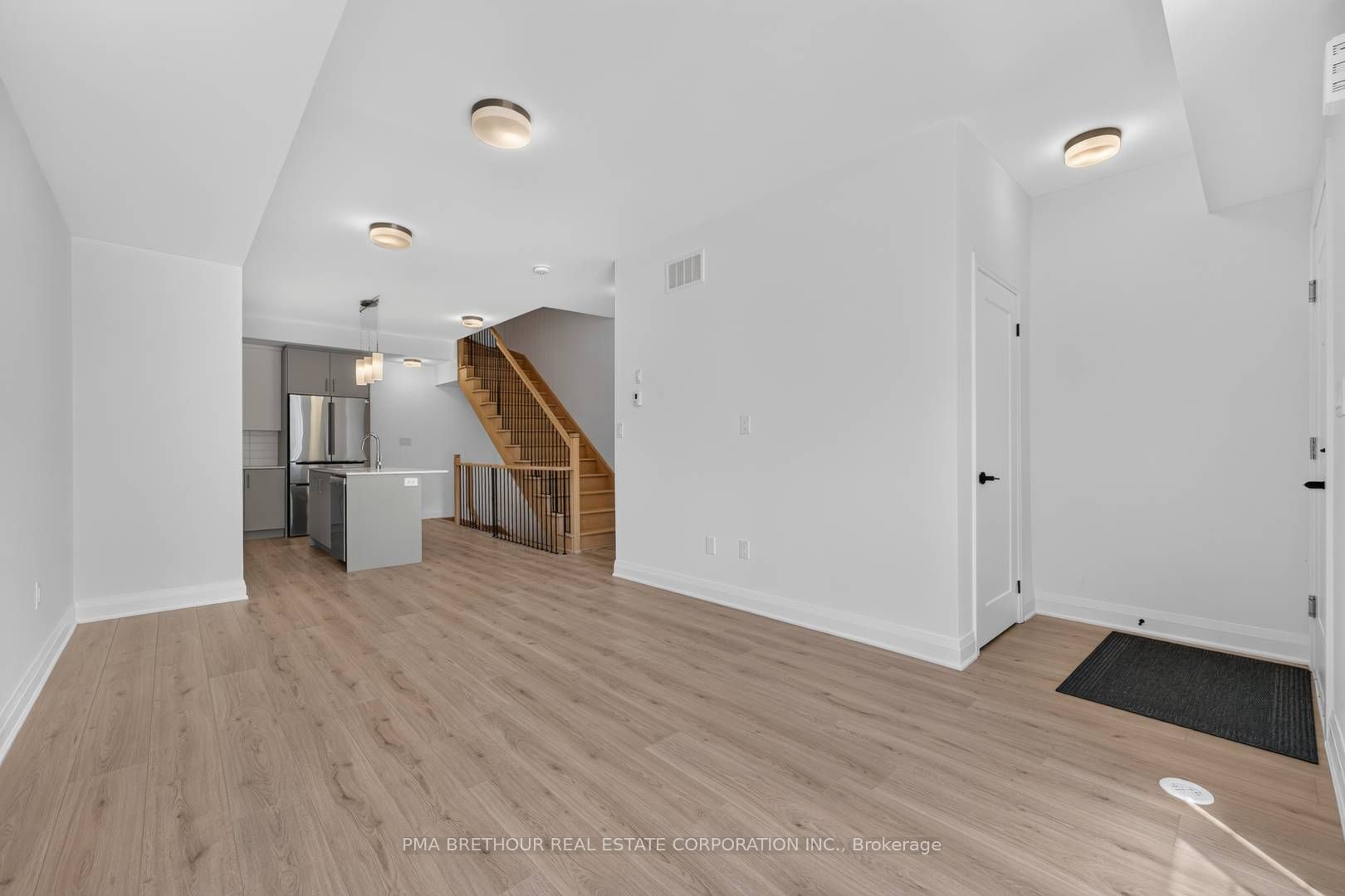 52 Burleigh Mews, Vaughan, ON L4J 8A2 photo 4