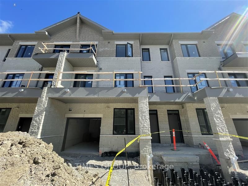 45 Grimsby Lane, Richmond Hill, ON L4S 1N3