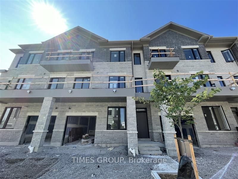 45 Grimsby Lane, Richmond Hill, ON L4S 1N3 photo 2