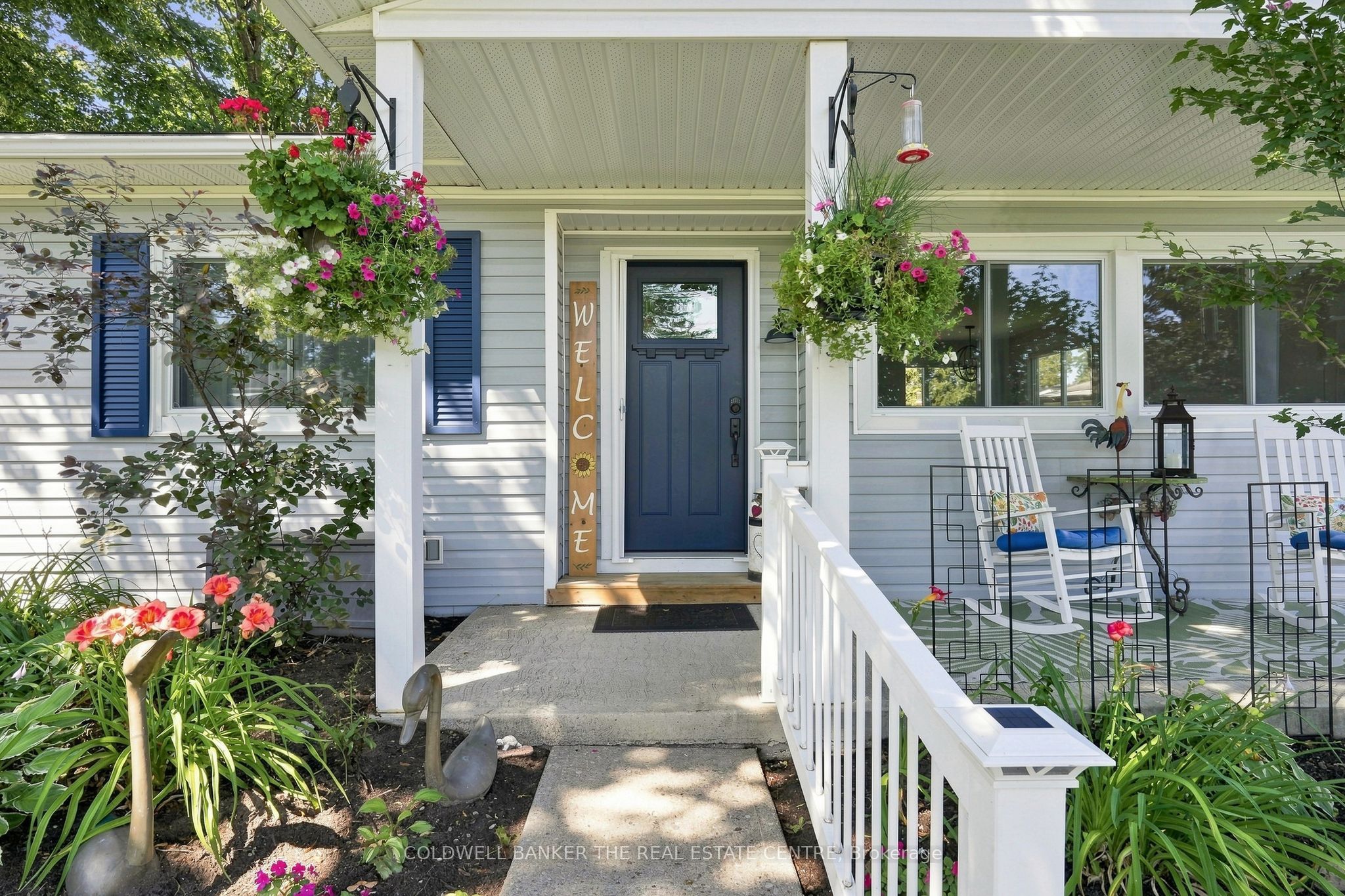 22 Western Avenue, Innisfil, ON L9S 1M1 photo 2