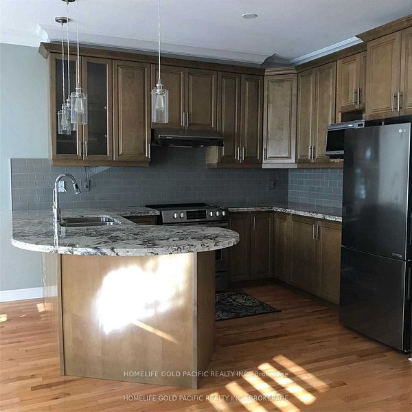32 Romance Drive, Richmond Hill, ON L4S 2R7 photo 5