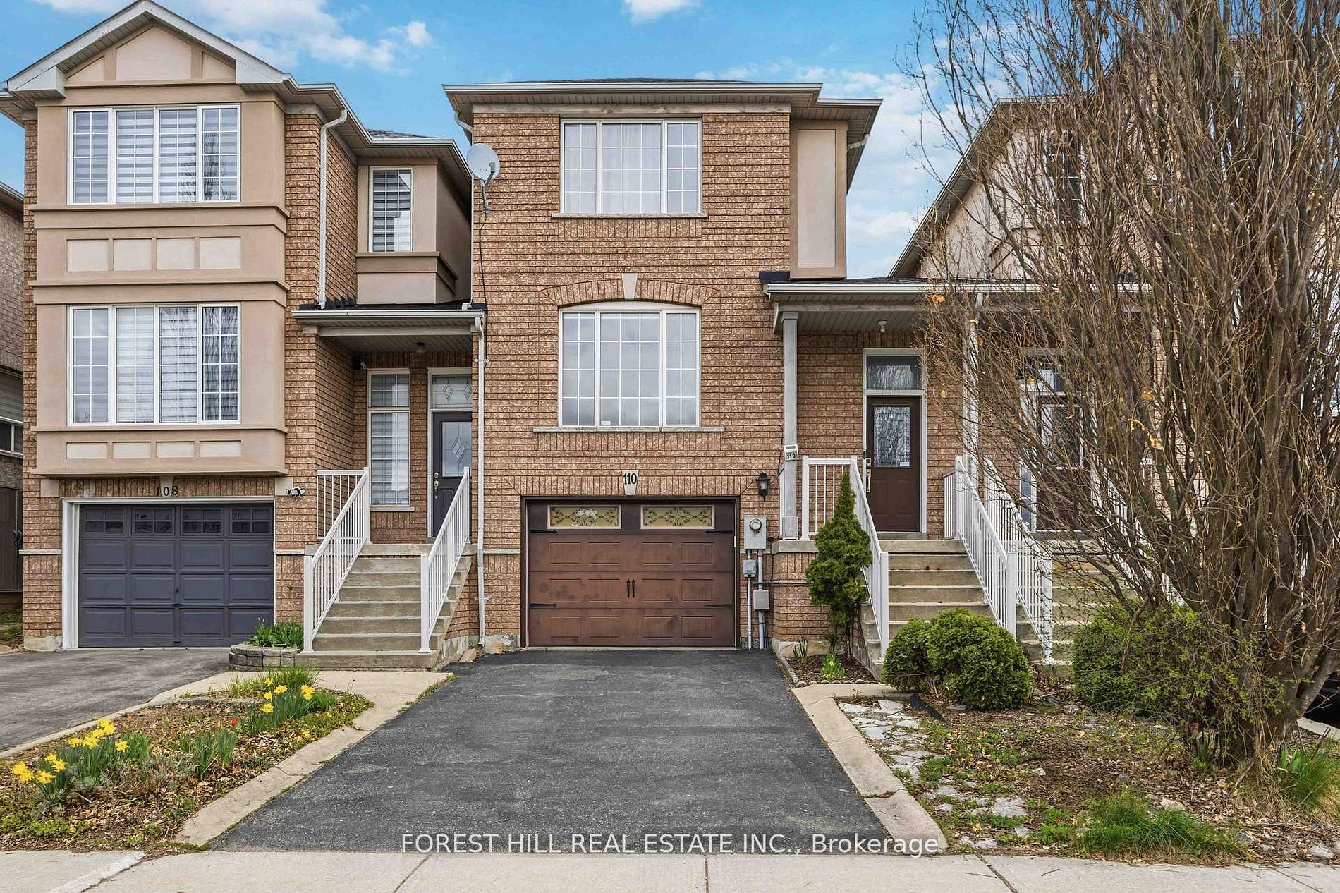 110 Foxfield Crescent, Vaughan, ON L4K 5E9 photo 2