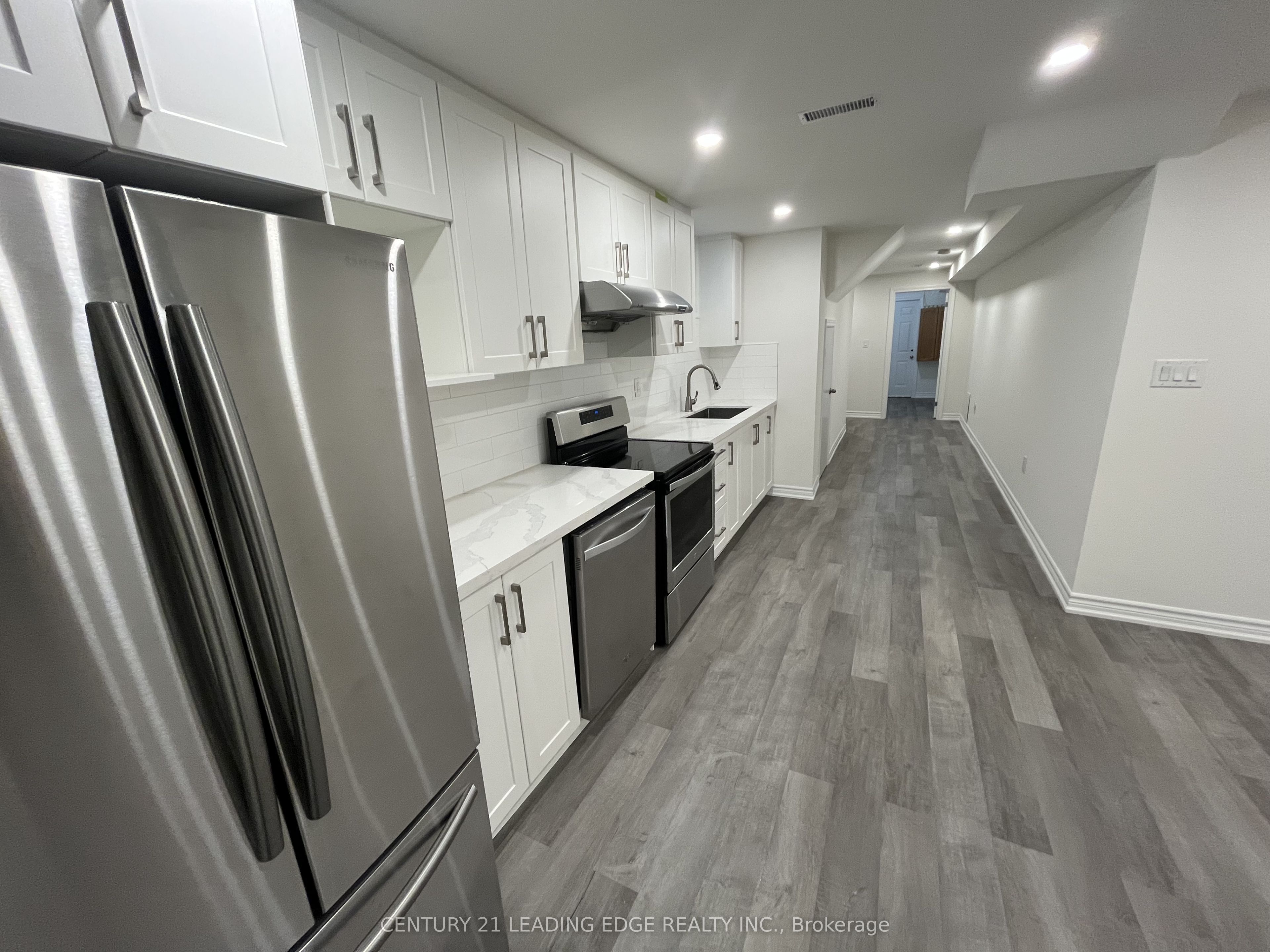57 Queen Isabella Crescent Bsmt, Vaughan, ON L6A 3J8 photo 2