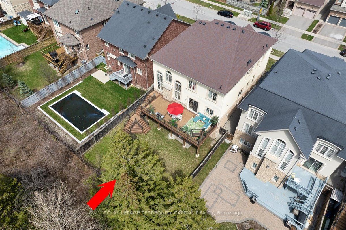 147 Lady Nadia Drive, Vaughan, ON L6A 4E6 photo 3