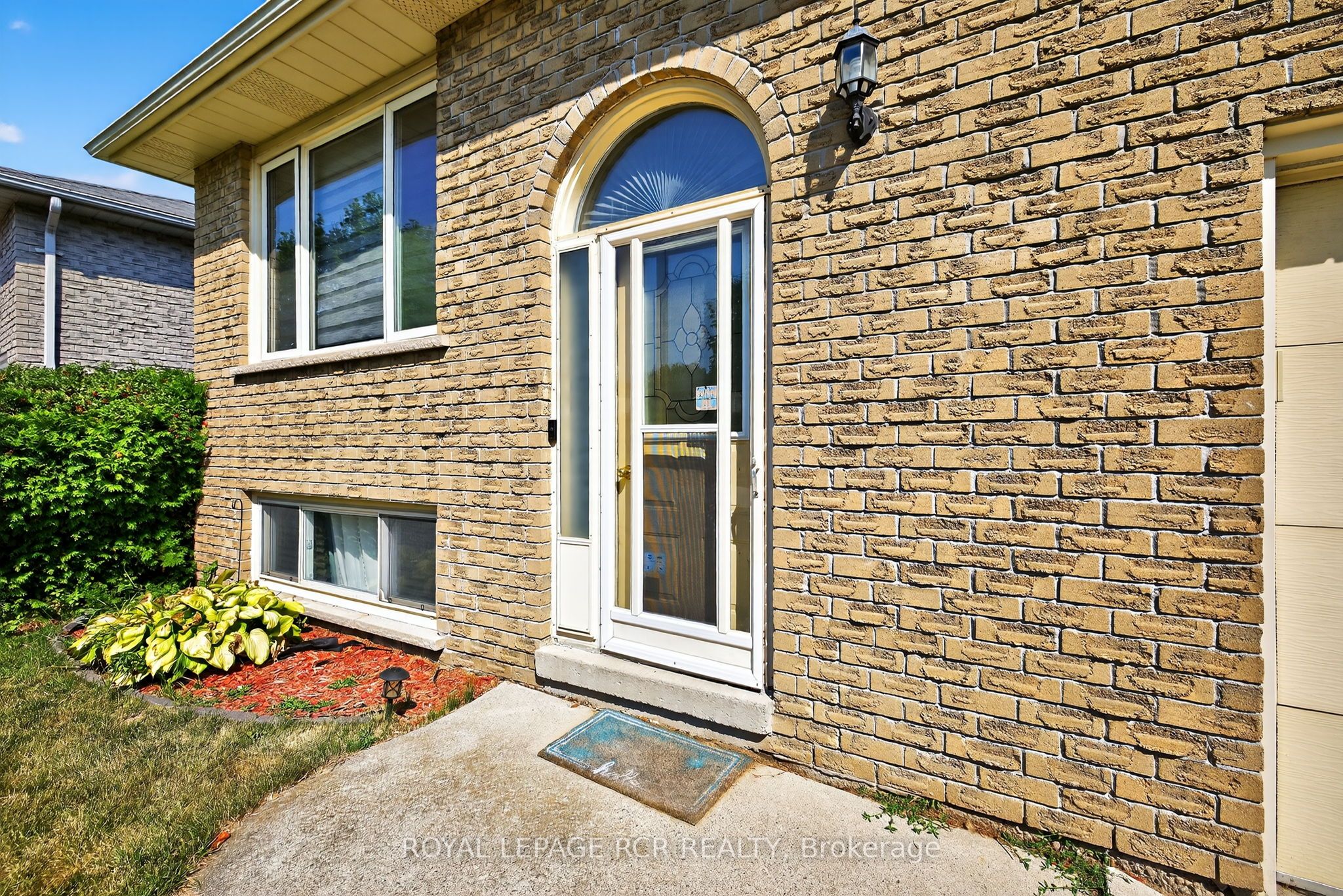 21 Crown Crescent, Bradford West Gwillimbury, ON L3Z 2M7 photo 4