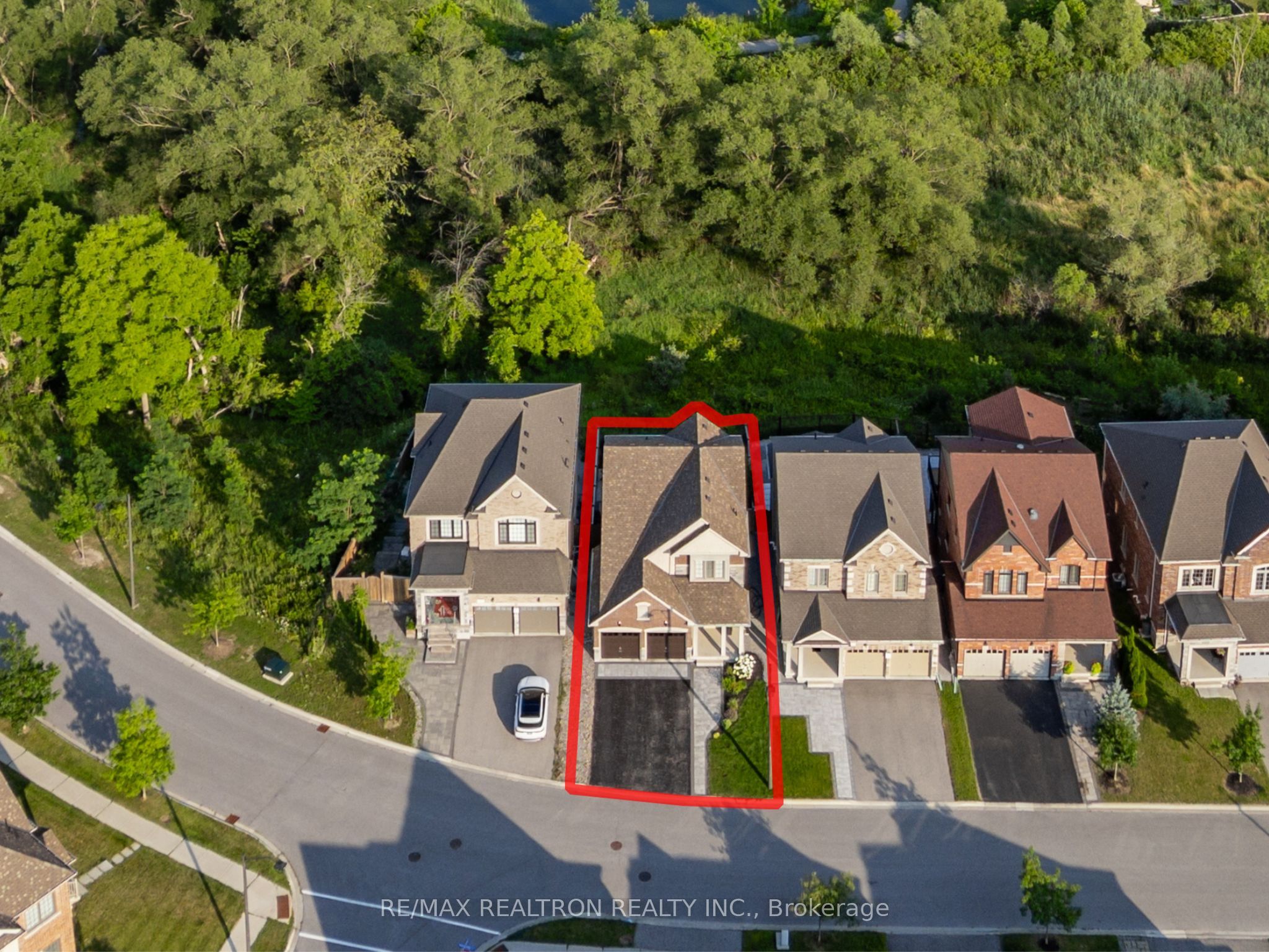 58 Sharonview Crescent, East Gwillimbury, ON L9N 0S5